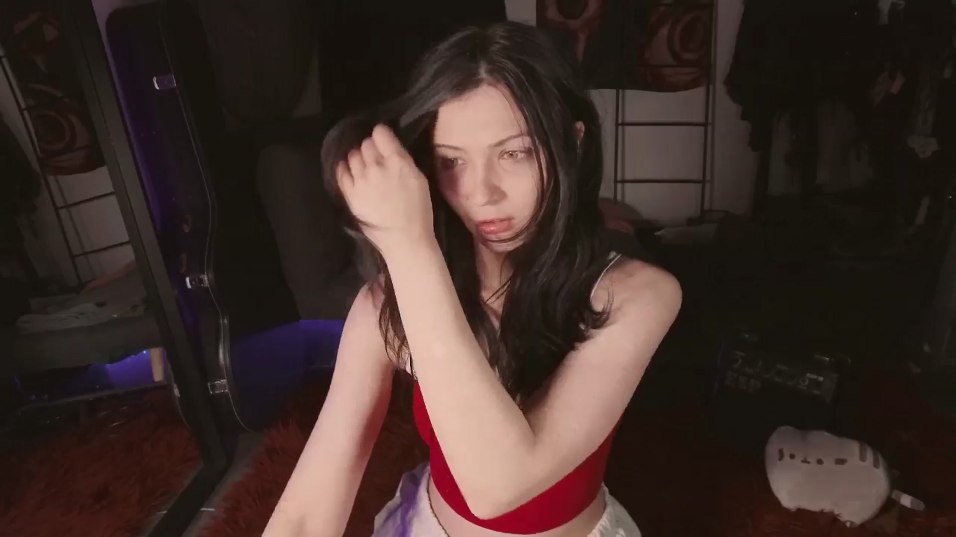 Gallery image thumbnail from RoomToAvoid's myfreecams stream on, 05/28/2024, 03:34 image 10 of 20