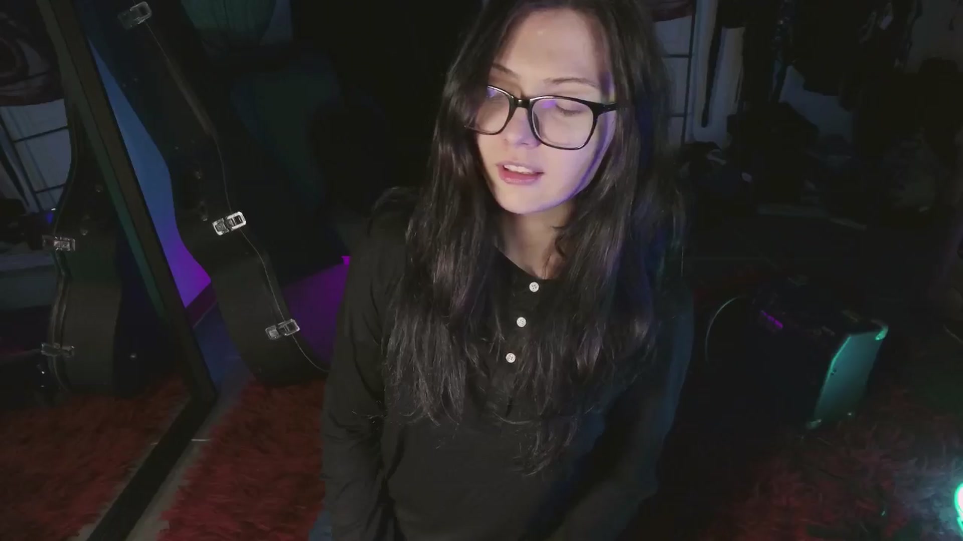 Gallery image thumbnail from RoomToAvoid's myfreecams stream on, 05/31/2024, 06:31 image 20 of 20