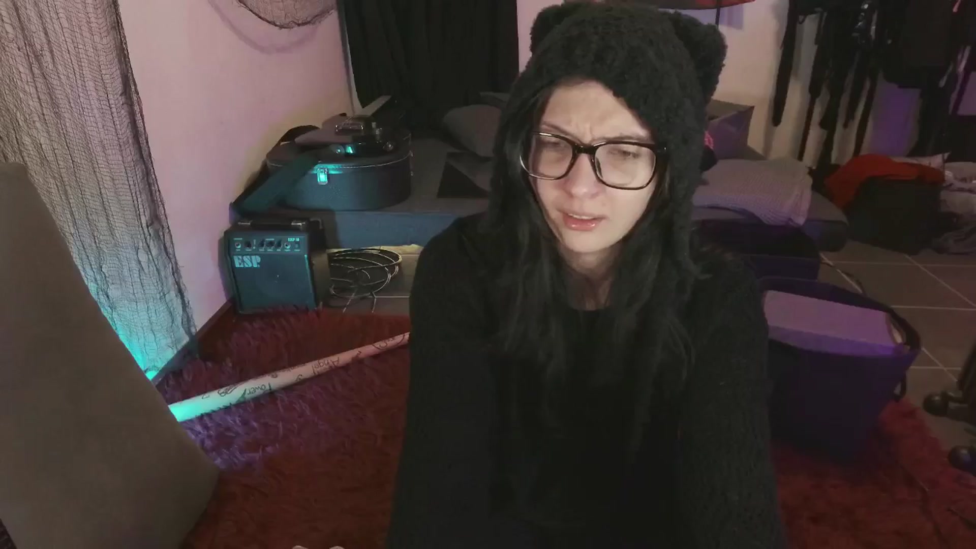 Gallery image thumbnail from RoomToAvoid's myfreecams stream on, 06/23/2024, 04:40 image 12 of 20
