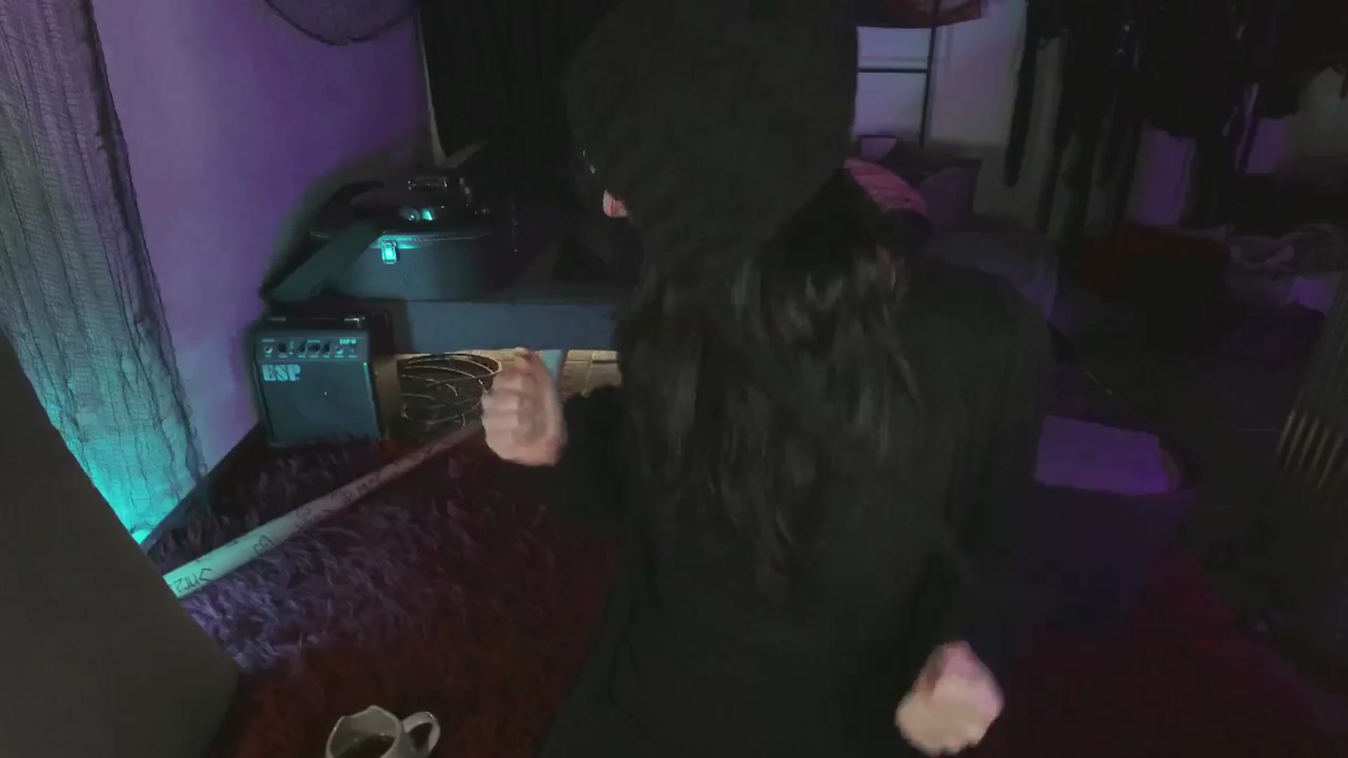 Gallery image thumbnail from RoomToAvoid's myfreecams stream on, 06/23/2024, 04:40 image 17 of 20