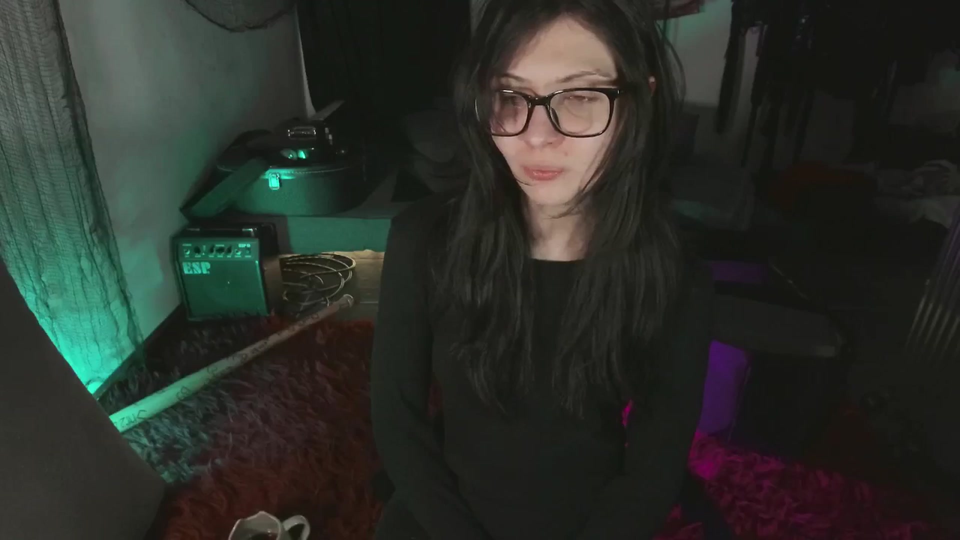 Gallery image thumbnail from RoomToAvoid's myfreecams stream on, 06/23/2024, 04:40 image 19 of 20