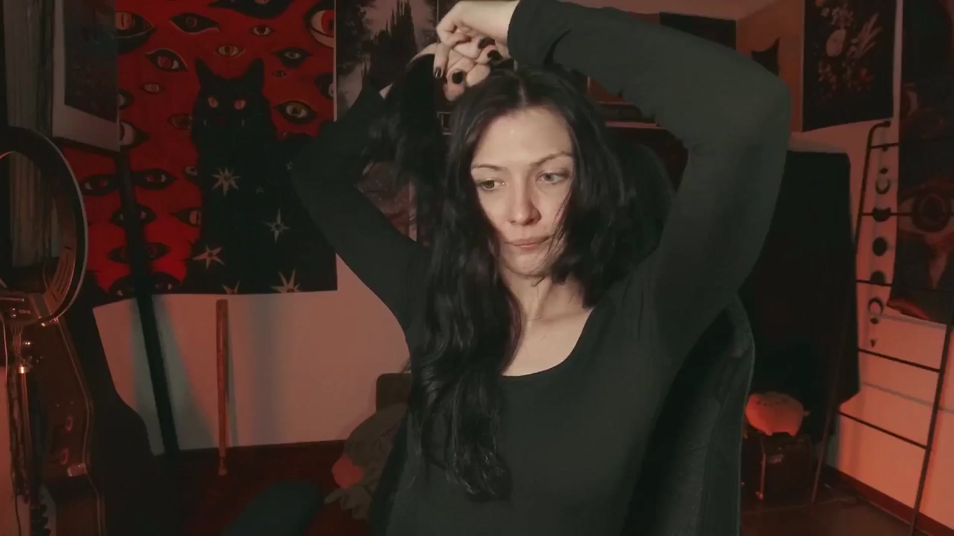 Gallery image thumbnail from RoomToAvoid's myfreecams stream on, 06/28/2024, 05:06 image 11 of 20