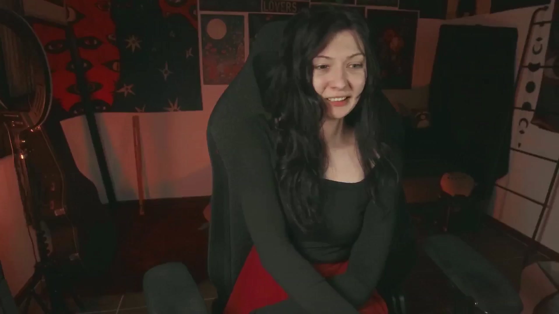 Gallery image thumbnail from RoomToAvoid's myfreecams stream on, 06/28/2024, 05:06 image 20 of 20