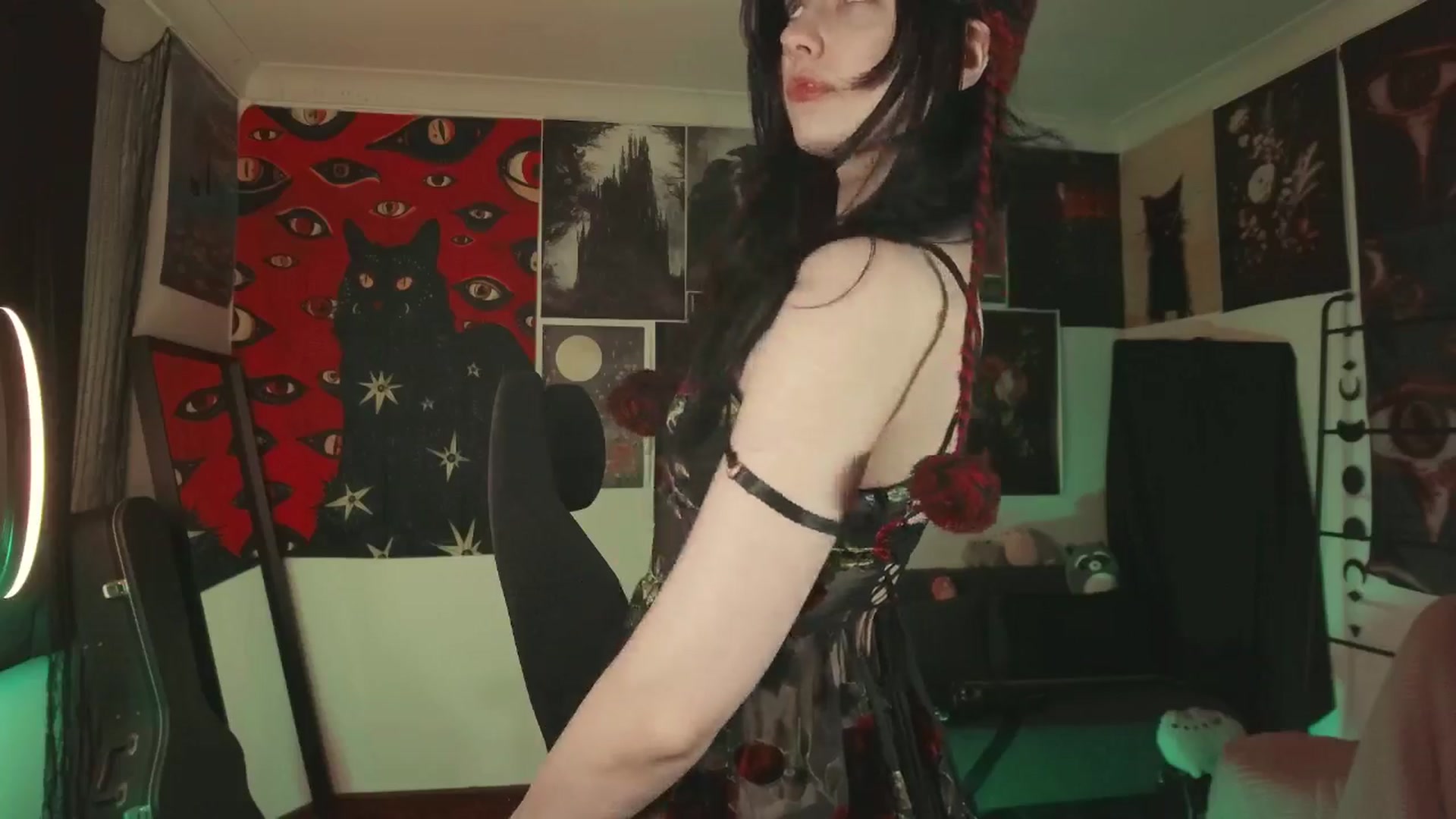 Gallery image thumbnail from RoomToAvoid's myfreecams stream on, 07/03/2024, 02:14 image 19 of 20