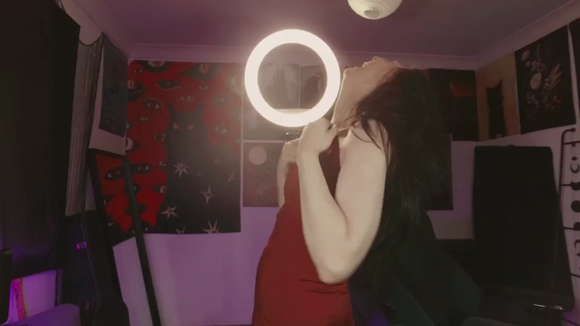 Gallery image thumbnail from RoomToAvoid's myfreecams stream on, 07/05/2024, 06:10 image 14 of 20