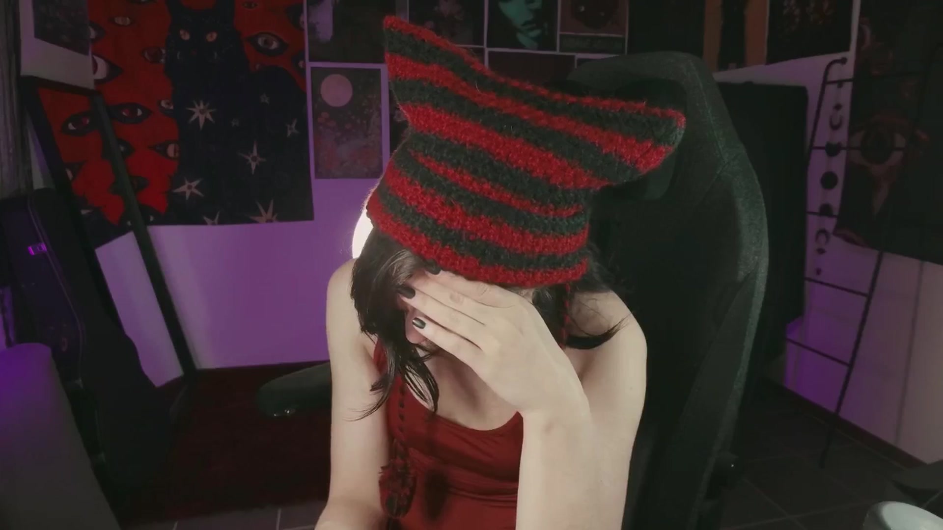 Gallery image thumbnail from RoomToAvoid's myfreecams stream on, 07/05/2024, 06:10 image 7 of 20