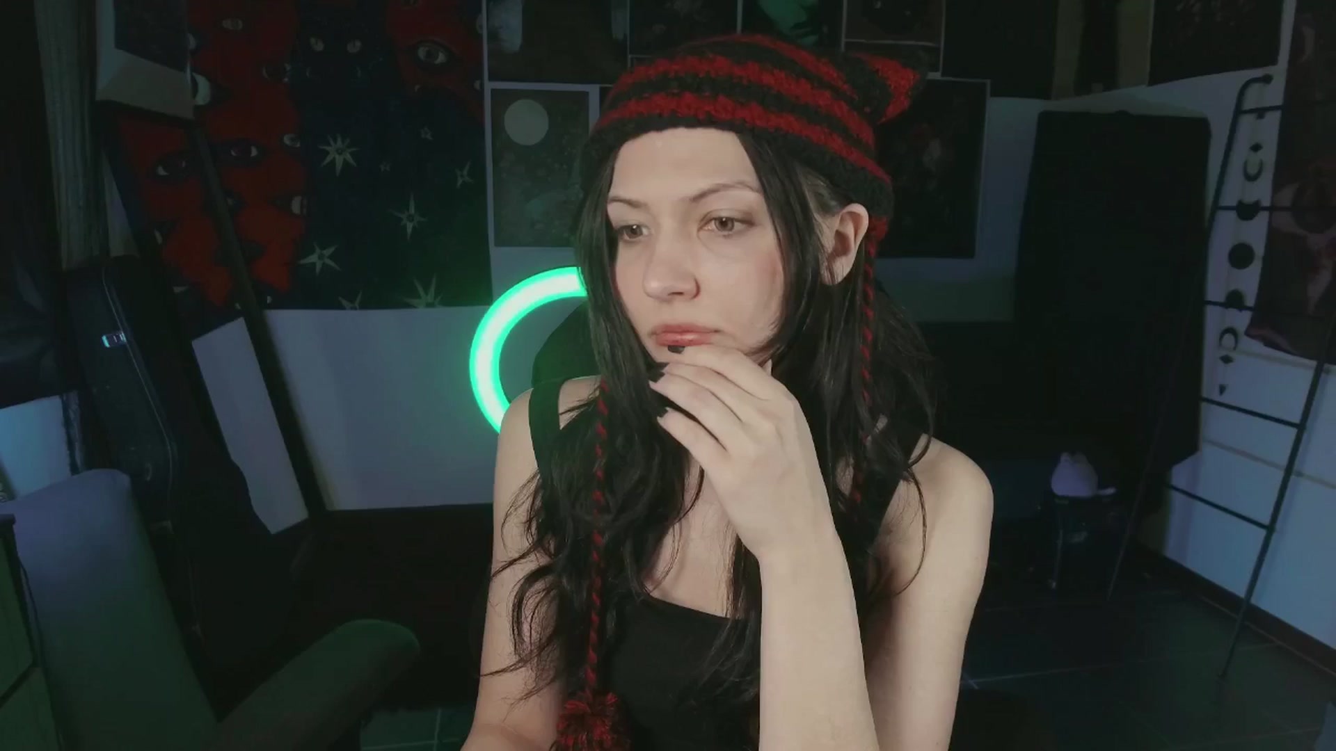 Gallery image thumbnail from RoomToAvoid's myfreecams stream on, 07/06/2024, 05:52 image 6 of 20
