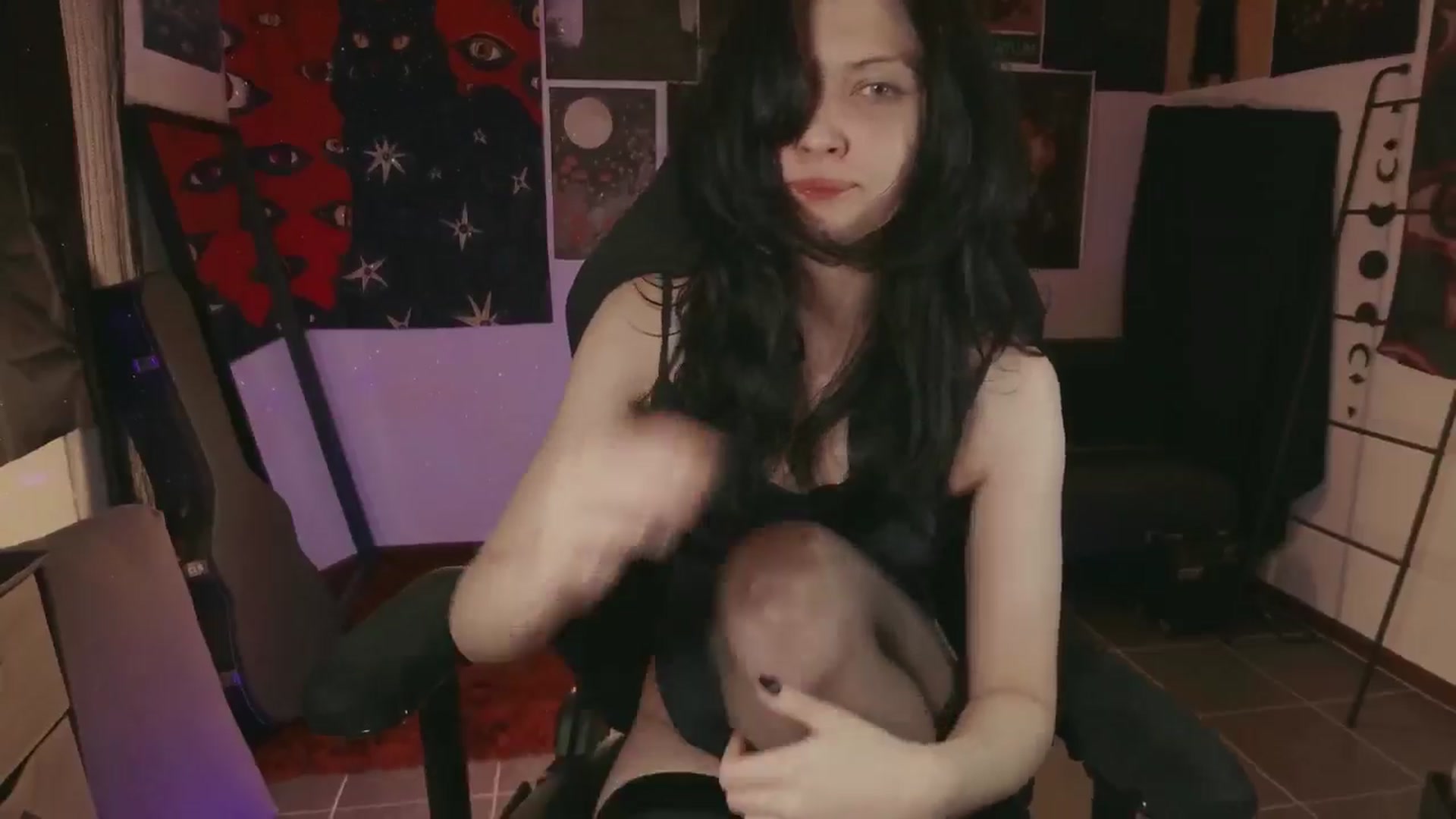 Gallery image thumbnail from RoomToAvoid's myfreecams stream on, 07/08/2024, 06:08 image 18 of 20