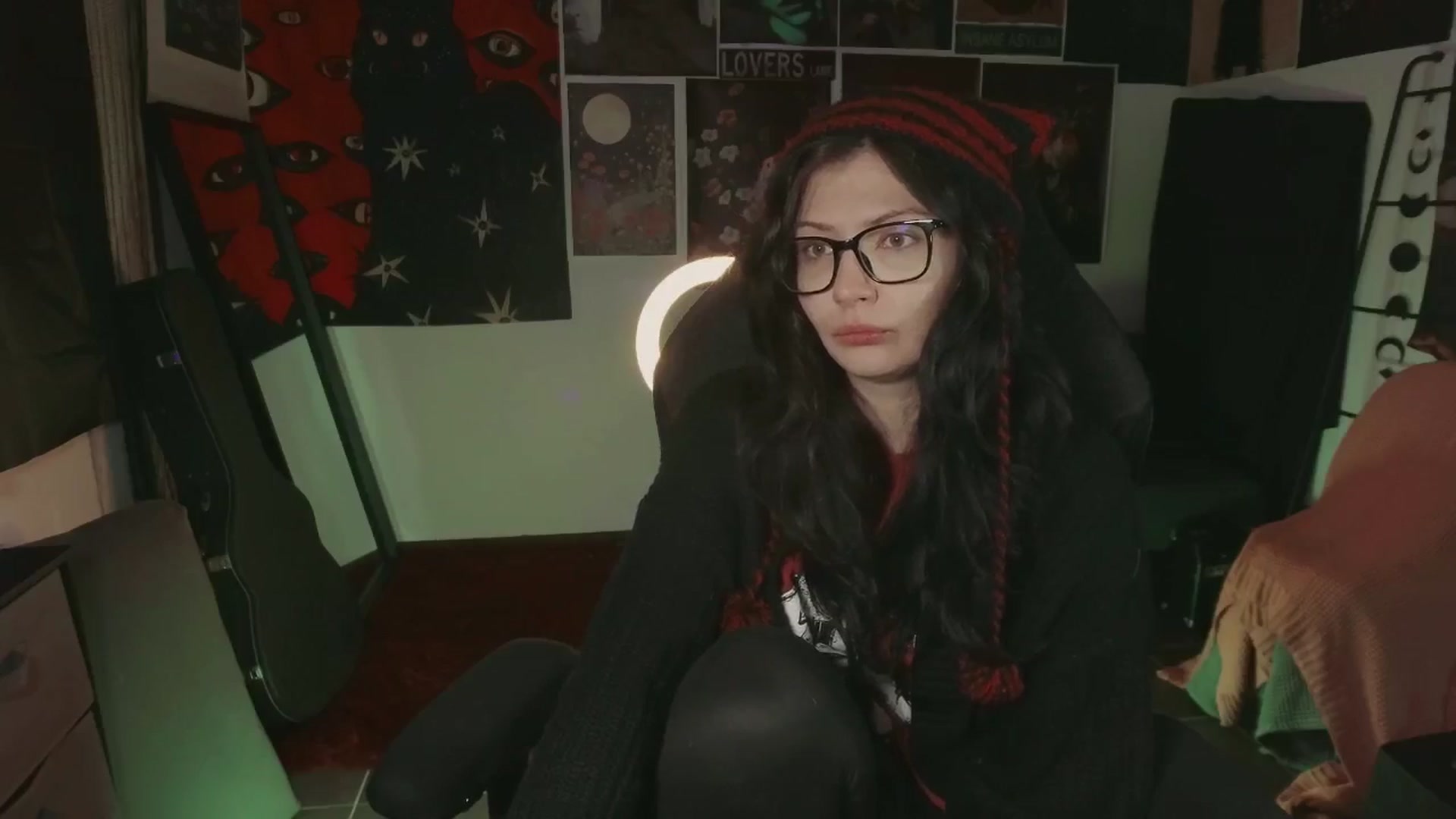 Gallery image thumbnail from RoomToAvoid's myfreecams stream on, 07/10/2024, 24:23 image 7 of 20