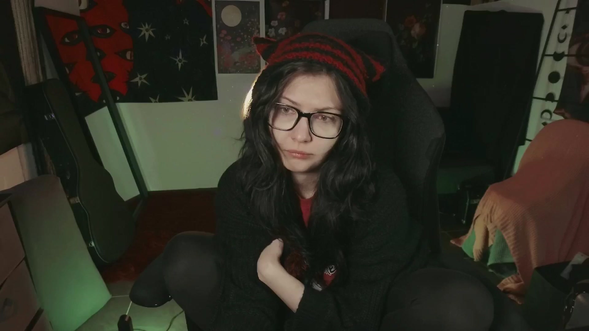 Gallery image thumbnail from RoomToAvoid's myfreecams stream on, 07/10/2024, 24:23 image 10 of 20