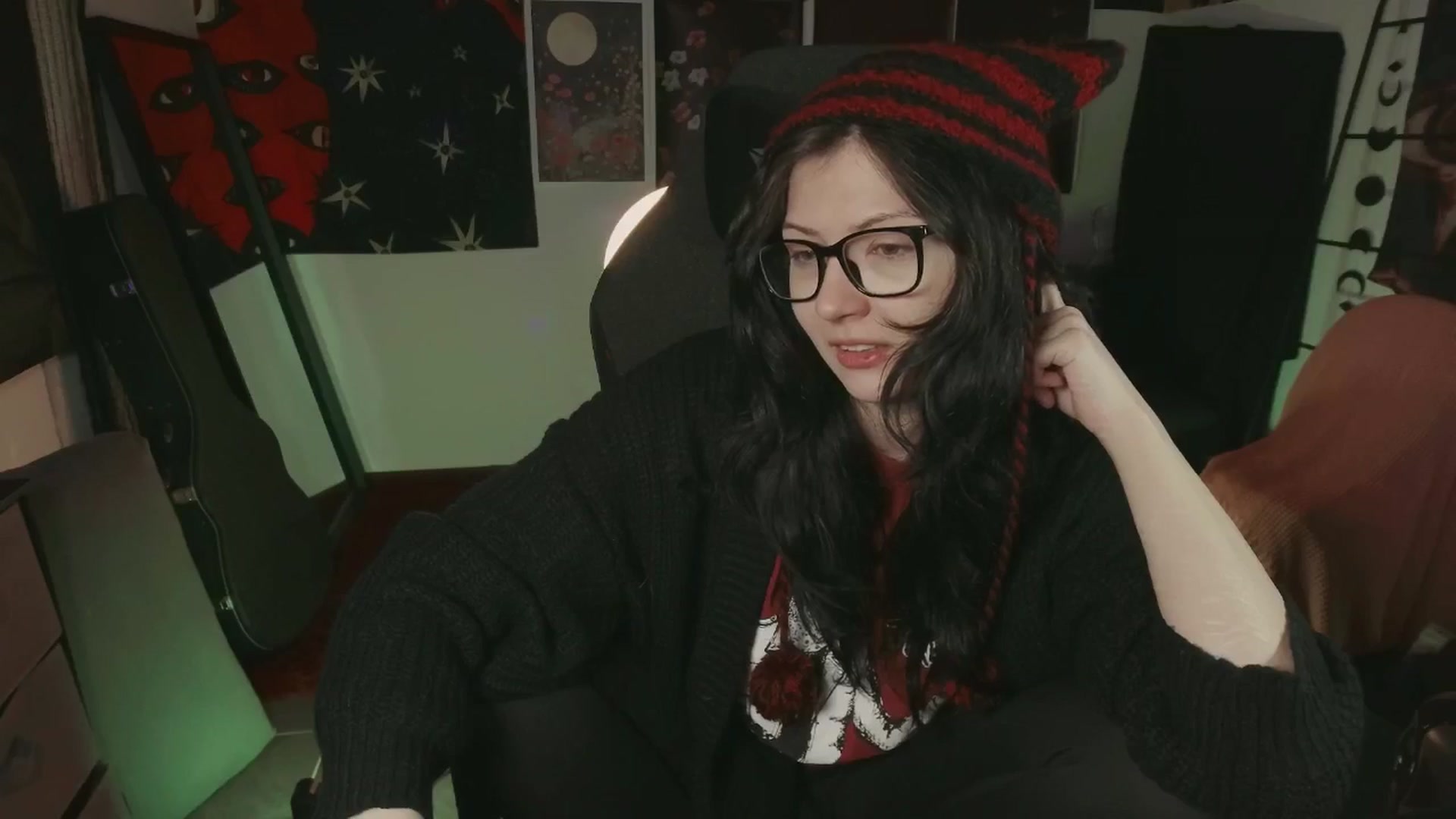 Gallery image thumbnail from RoomToAvoid's myfreecams stream on, 07/10/2024, 24:23 image 8 of 20