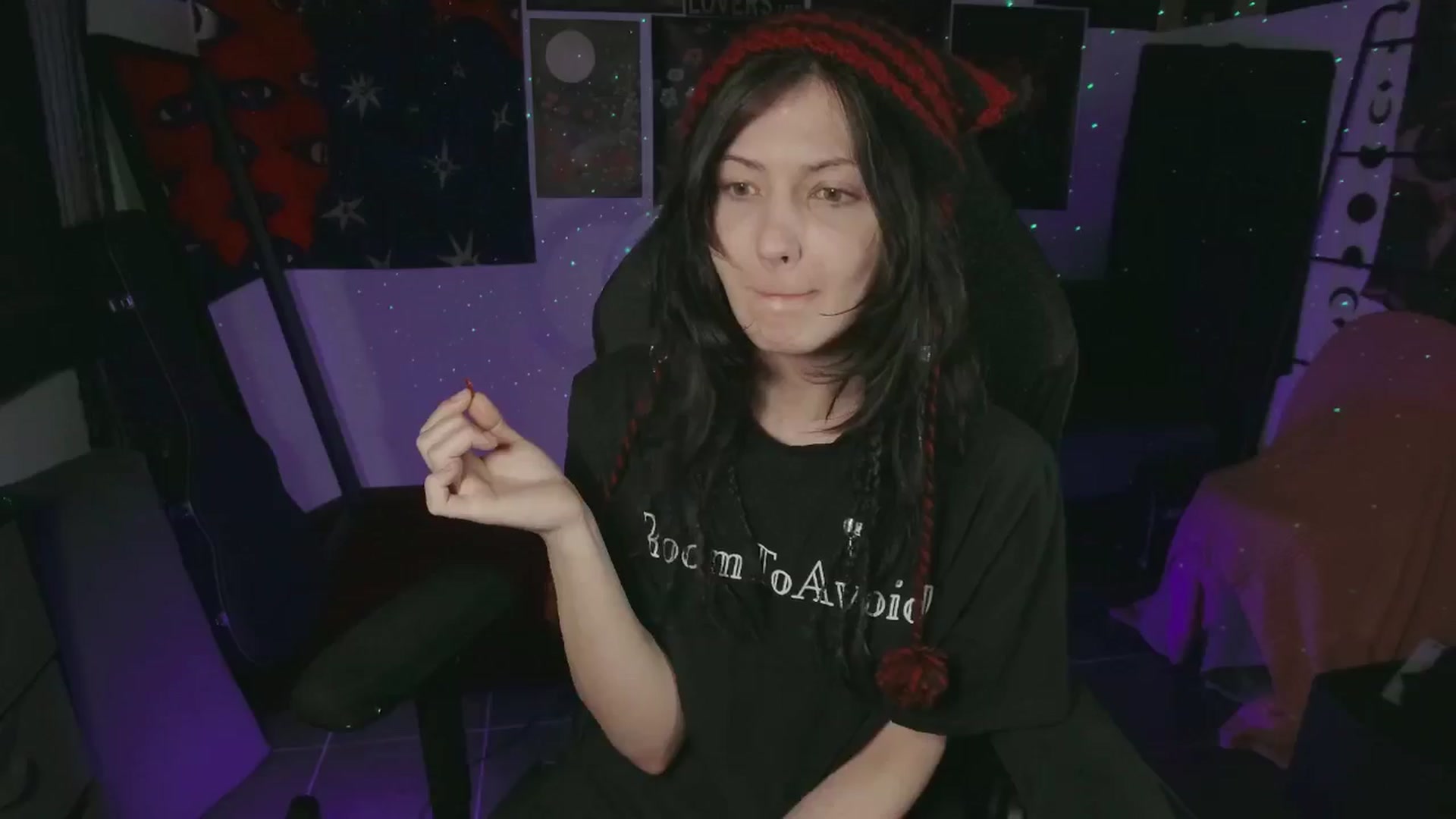 Gallery image thumbnail from RoomToAvoid's myfreecams stream on, 07/11/2024, 03:50 image 12 of 20