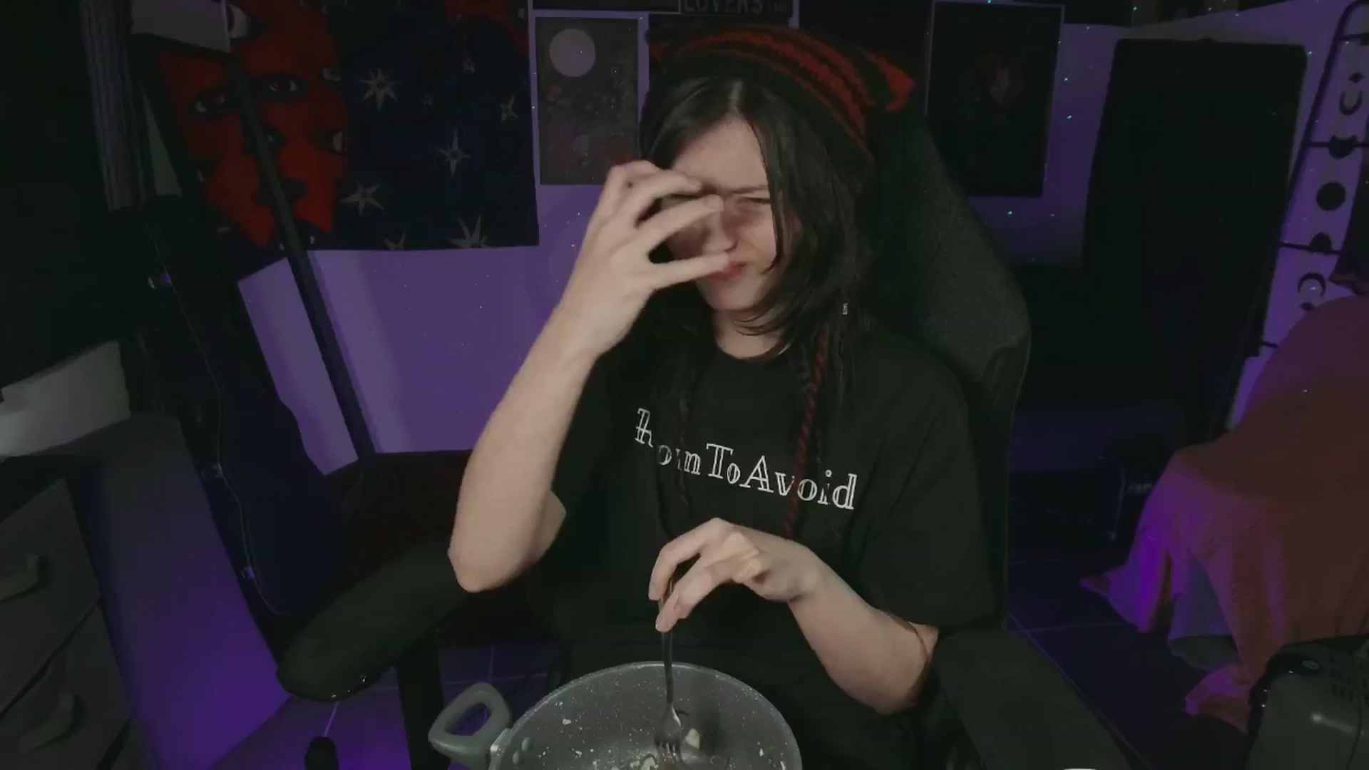 Gallery image thumbnail from RoomToAvoid's myfreecams stream on, 07/11/2024, 04:44 image 3 of 20