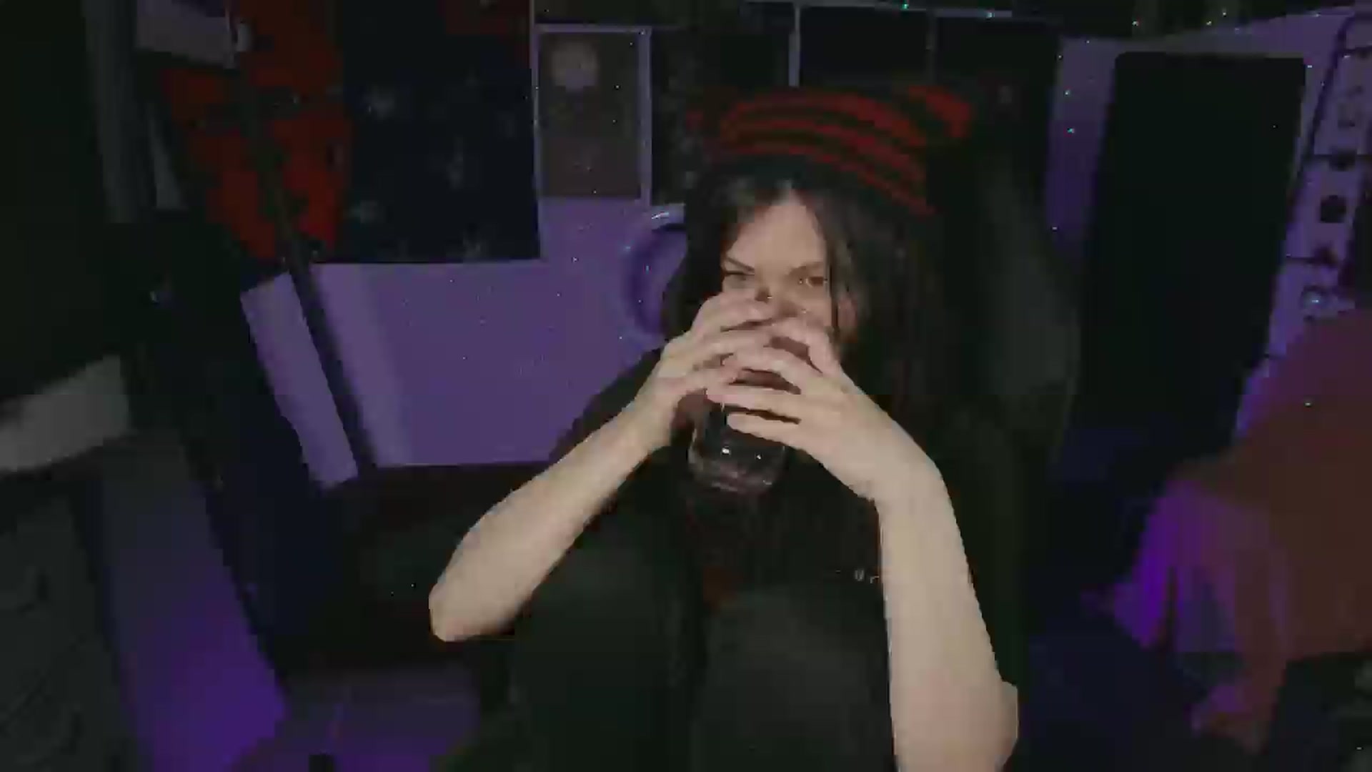 Gallery image thumbnail from RoomToAvoid's myfreecams stream on, 07/11/2024, 07:29 image 11 of 20