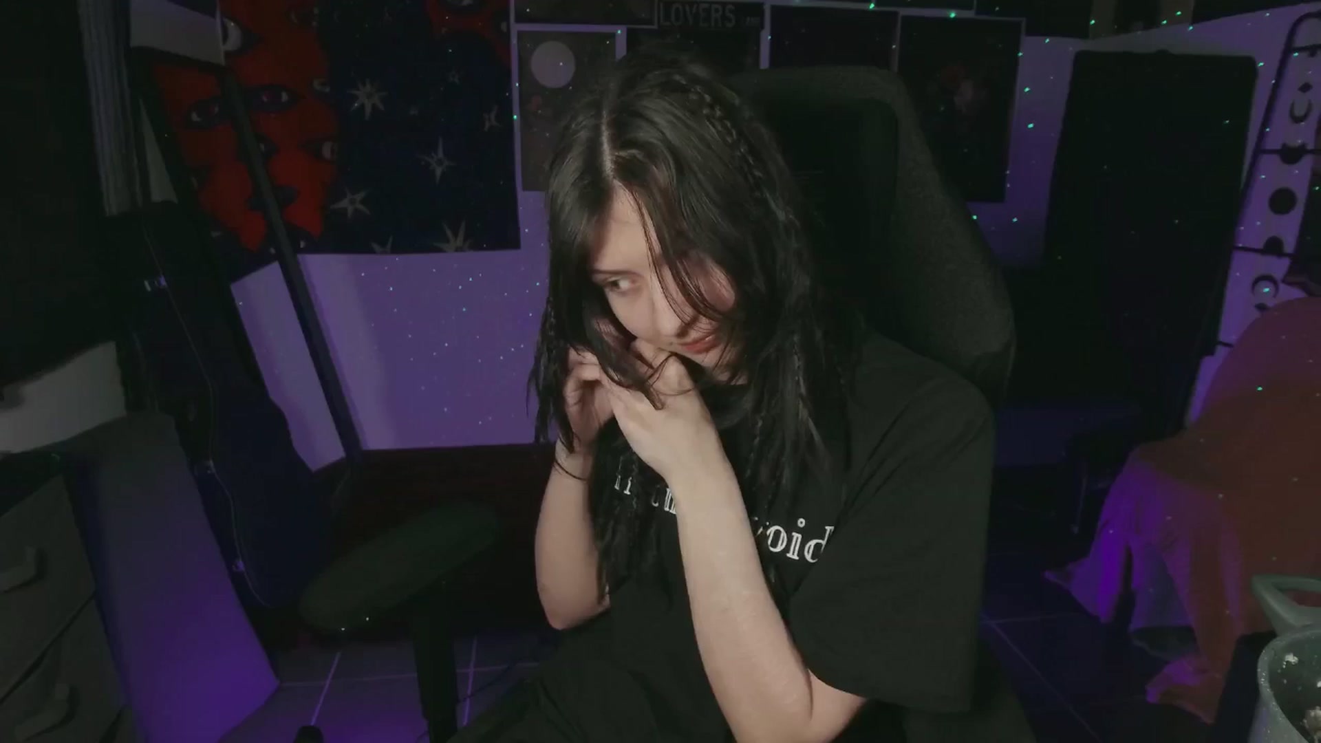 Gallery image thumbnail from RoomToAvoid's myfreecams stream on, 07/11/2024, 07:29 image 6 of 20