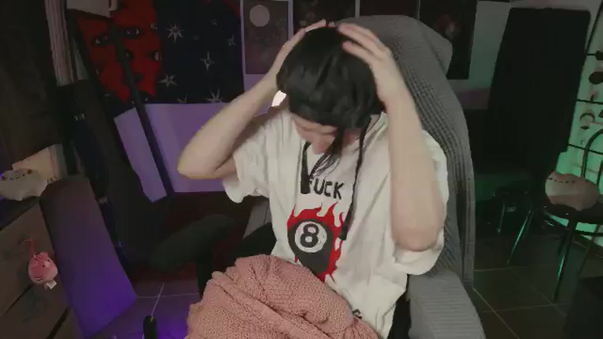 Gallery image thumbnail from RoomToAvoid's myfreecams stream on, 07/11/2024, 22:34 image 11 of 20