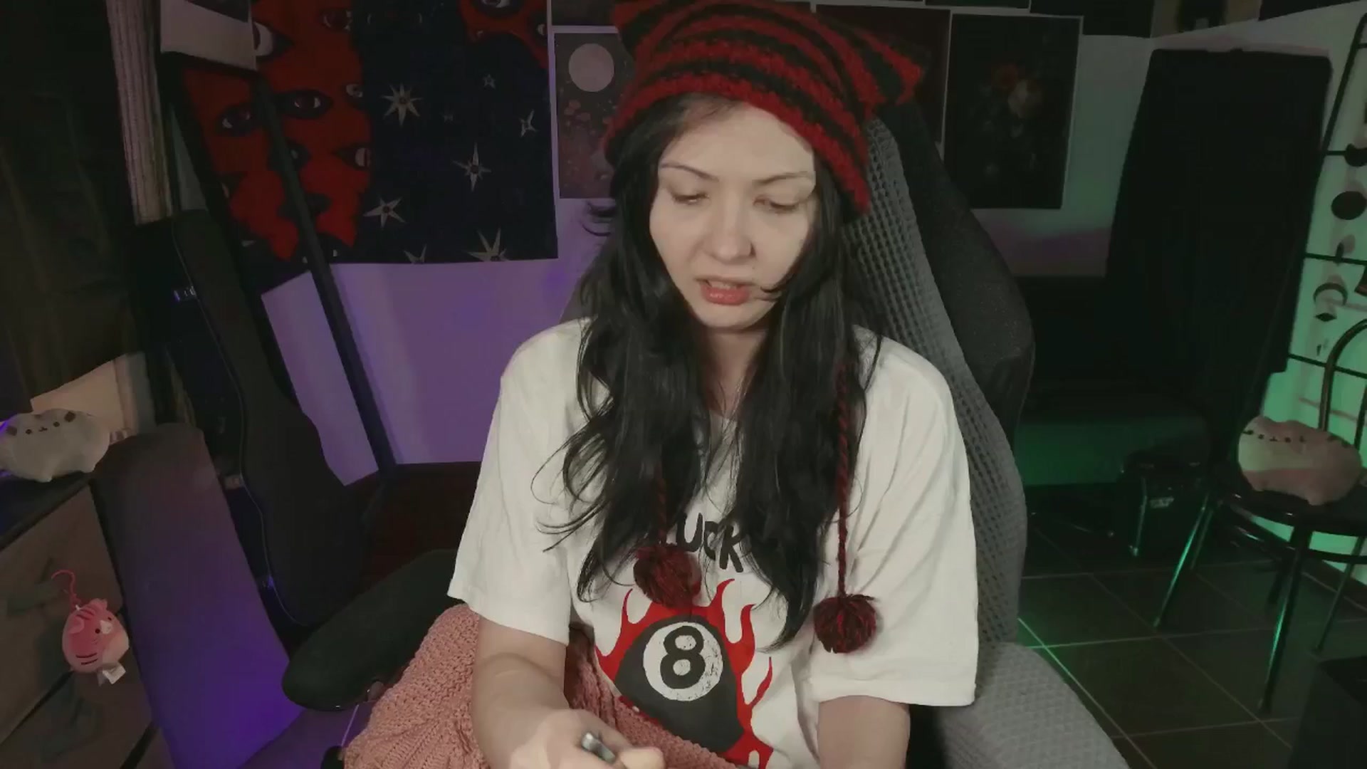 Gallery image thumbnail from RoomToAvoid's myfreecams stream on, 07/11/2024, 22:59 image 17 of 20