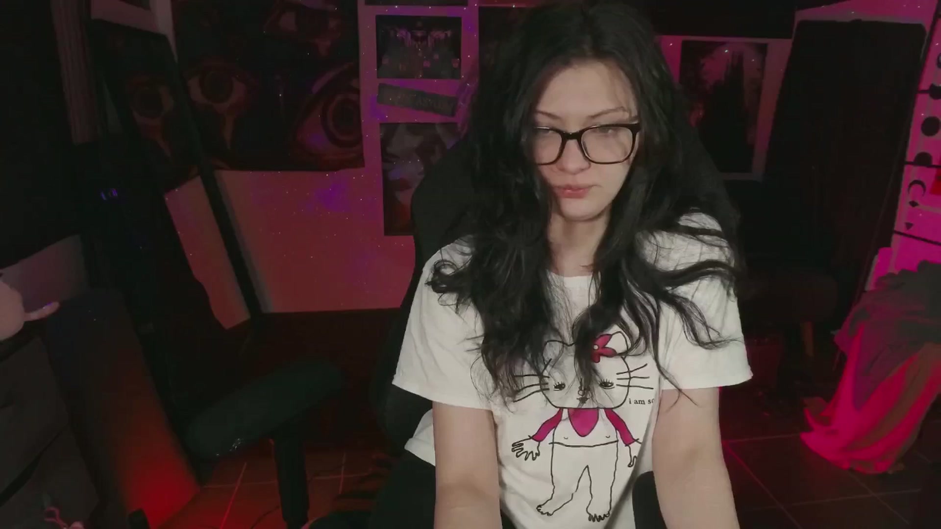 Gallery image thumbnail from RoomToAvoid's myfreecams stream on, 07/16/2024, 05:18 image 17 of 20