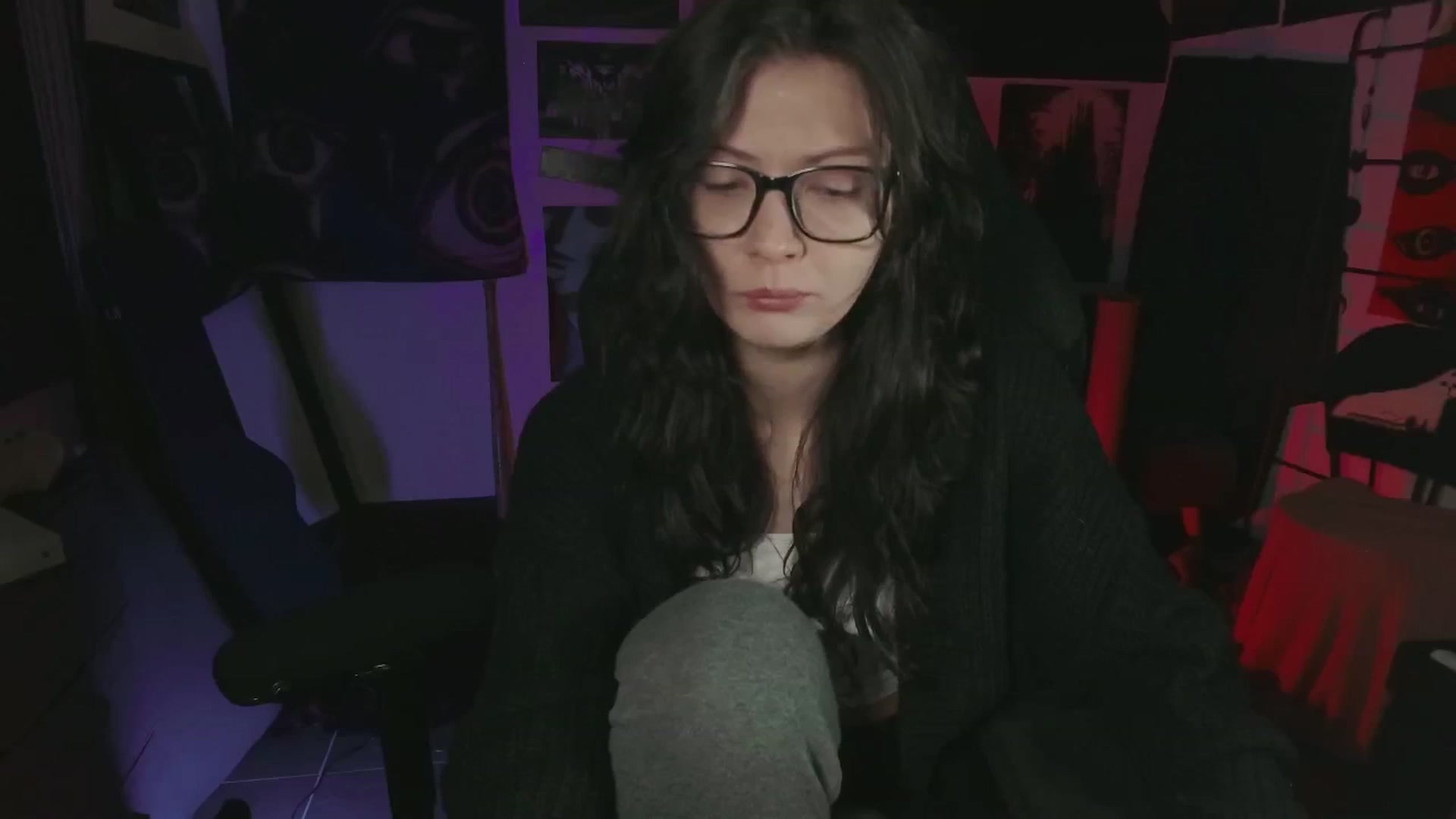 Gallery image thumbnail from RoomToAvoid's myfreecams stream on, 07/22/2024, 03:06 image 1 of 20