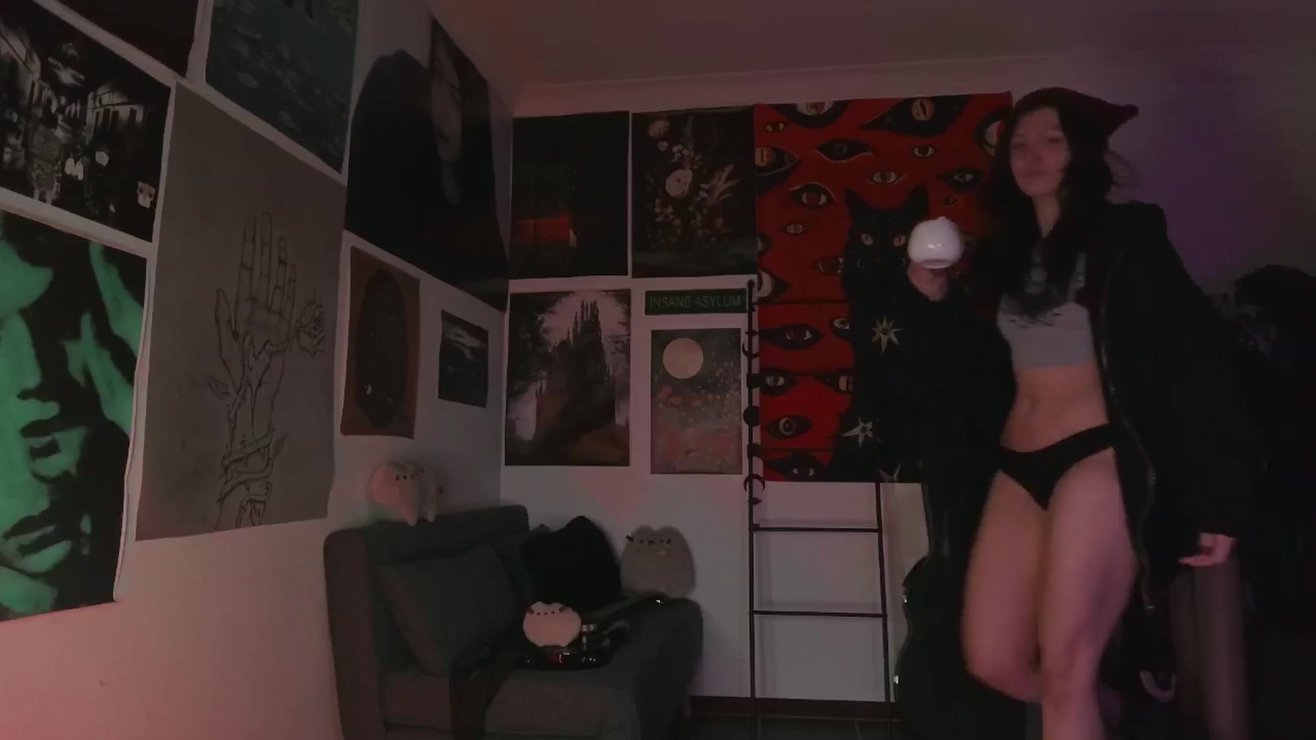 Gallery image thumbnail from RoomToAvoid's myfreecams stream on, 07/30/2024, 07:29 image 4 of 20