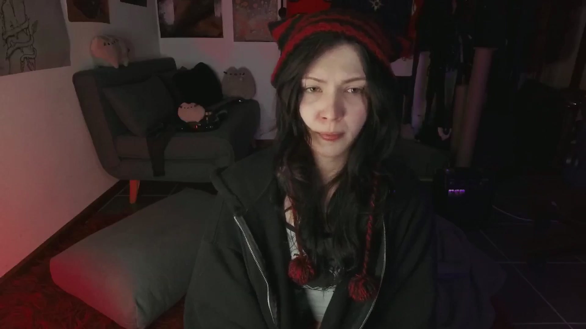 Gallery image thumbnail from RoomToAvoid's myfreecams stream on, 07/30/2024, 07:29 image 3 of 20