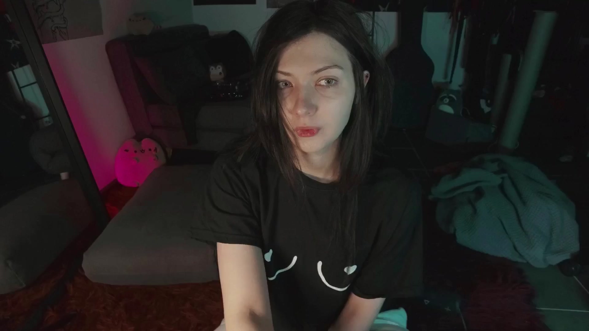 Gallery image thumbnail from RoomToAvoid's myfreecams stream on, 08/03/2024, 23:19 image 3 of 20