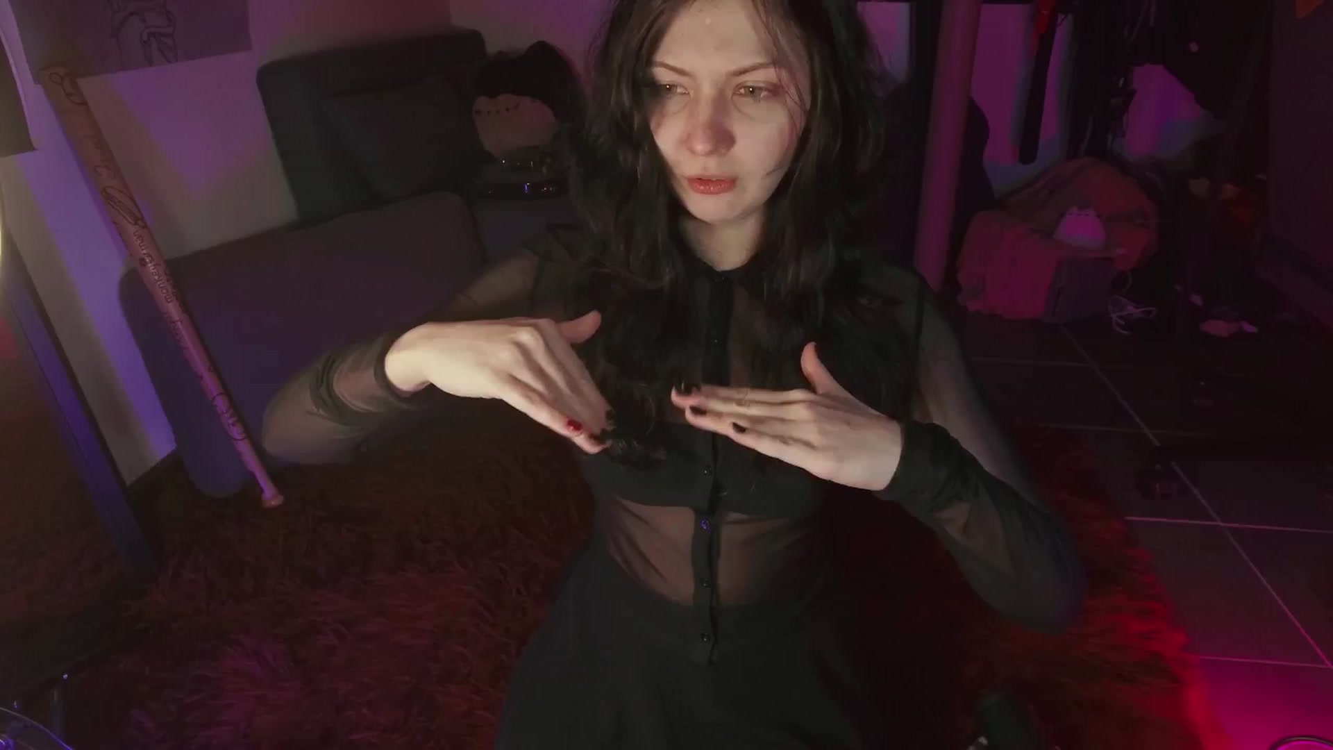 Gallery image thumbnail from RoomToAvoid's myfreecams stream on, 08/06/2024, 06:19 image 10 of 20