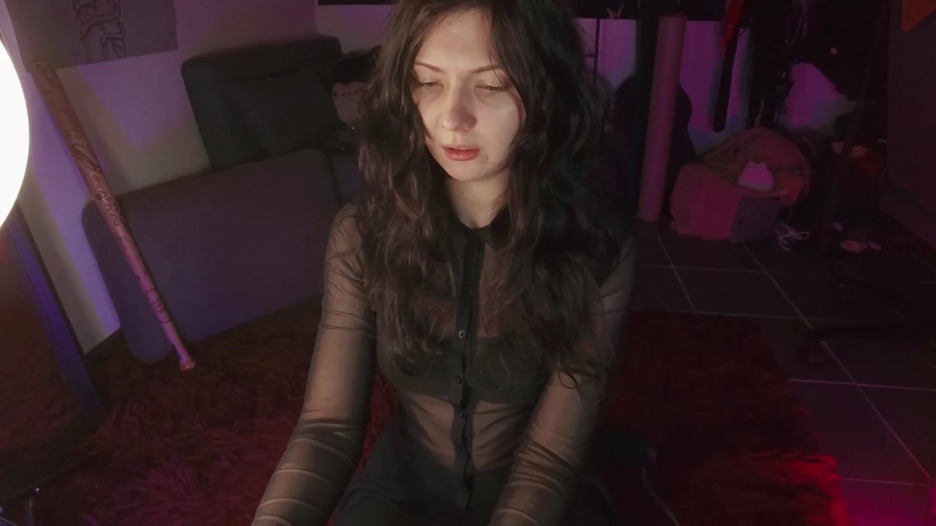 Gallery image thumbnail from RoomToAvoid's myfreecams stream on, 08/06/2024, 06:19 image 18 of 20
