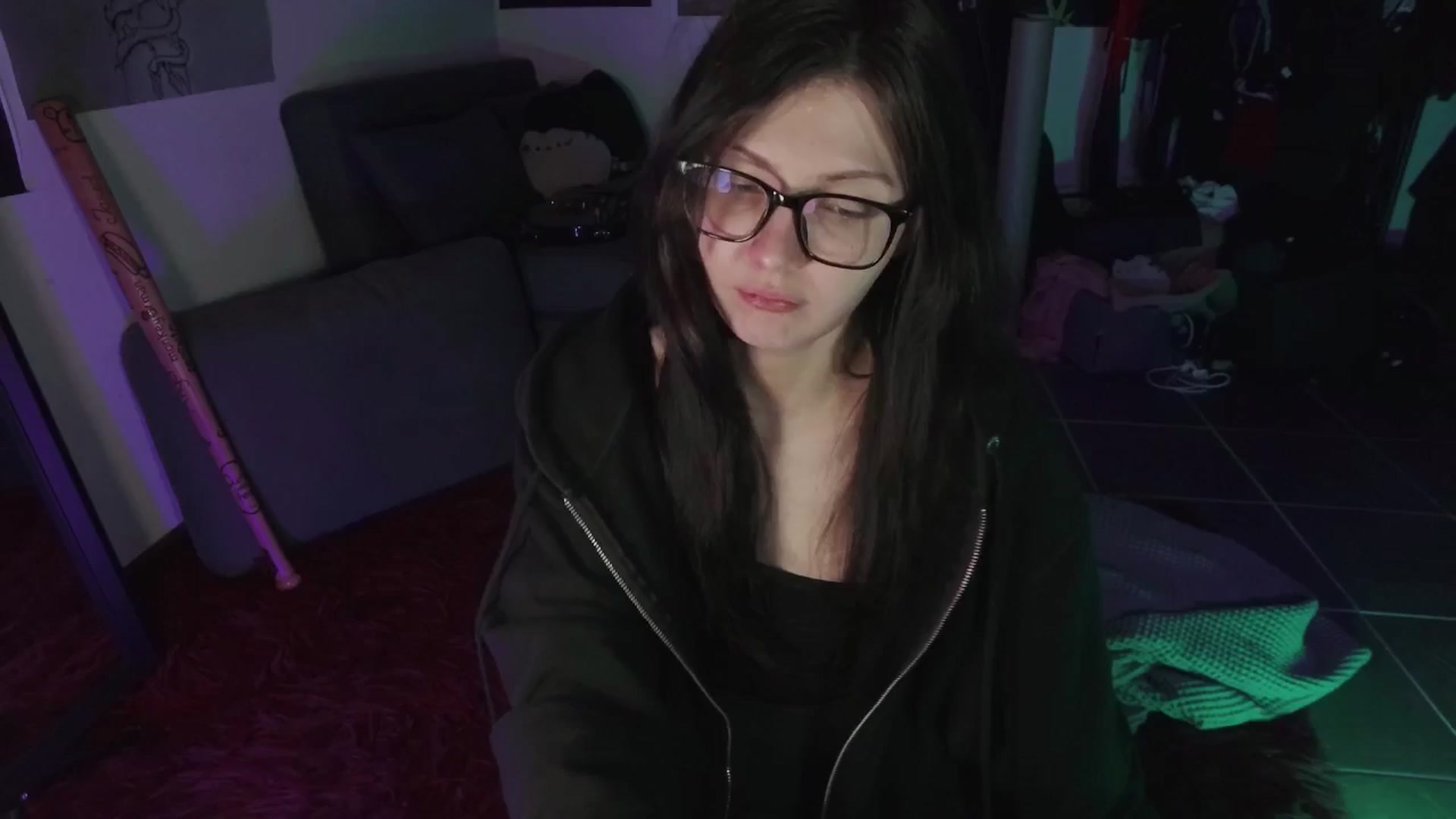 Gallery image thumbnail from RoomToAvoid's myfreecams stream on, 08/07/2024, 03:57 image 13 of 20