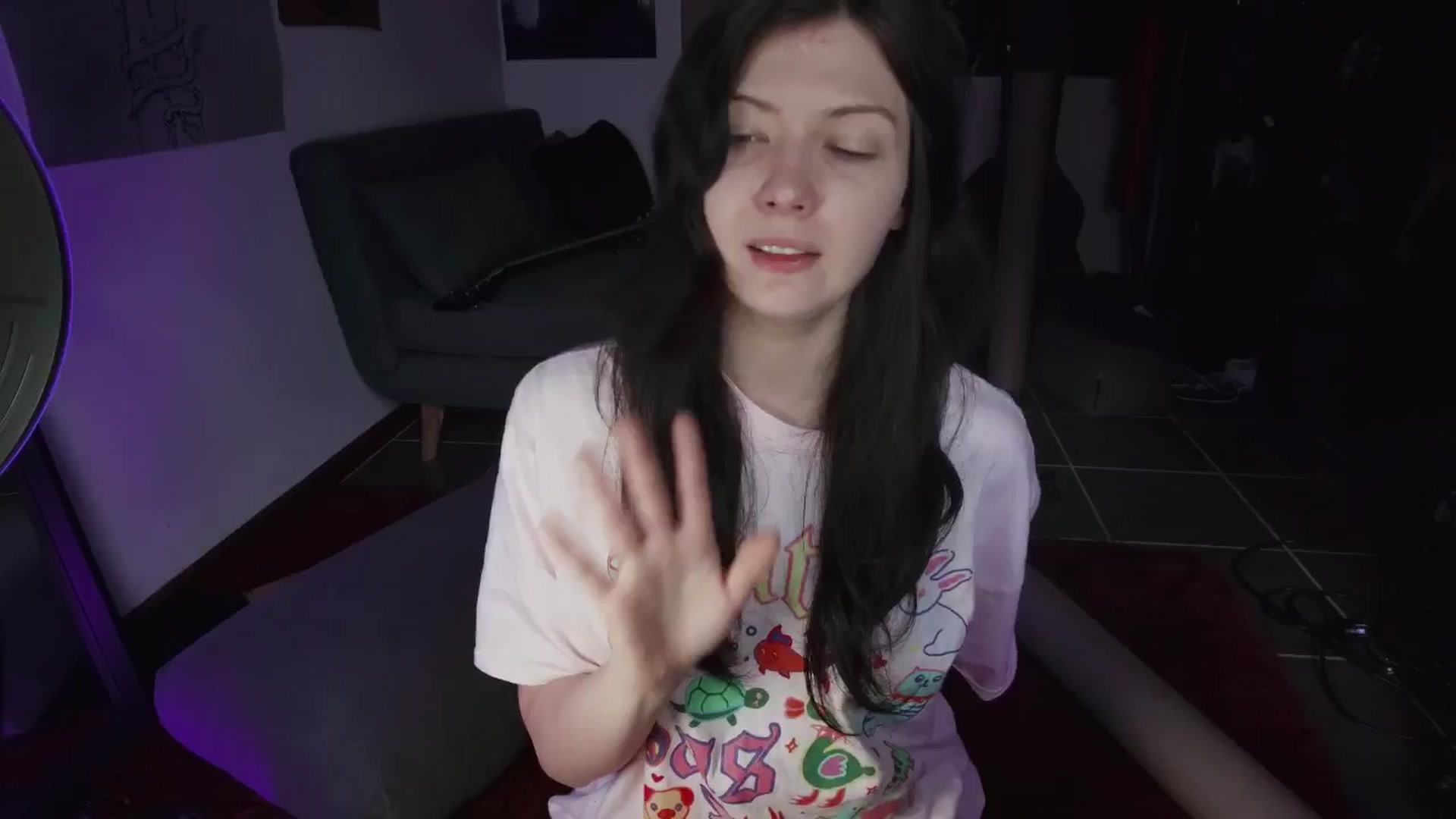 Gallery image thumbnail from RoomToAvoid's myfreecams stream on, 08/15/2024, 05:15 image 11 of 20