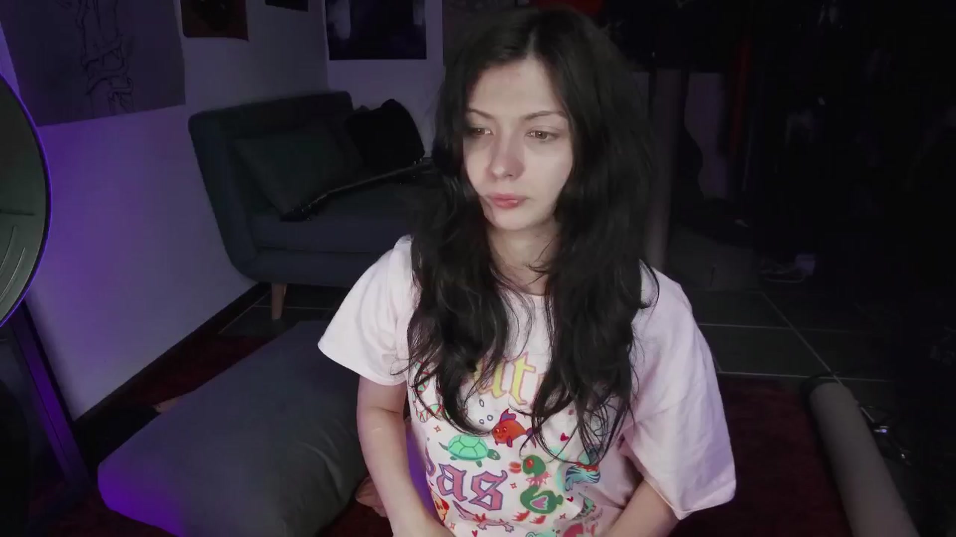 Gallery image thumbnail from RoomToAvoid's myfreecams stream on, 08/15/2024, 05:15 image 15 of 20