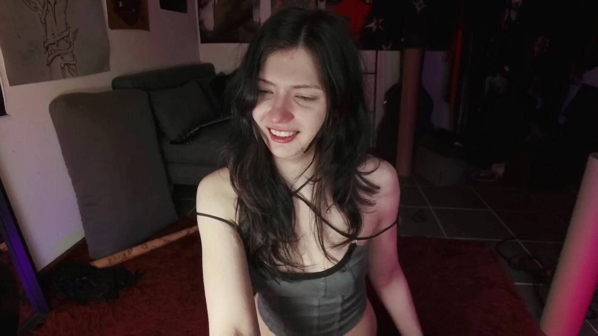 Gallery image thumbnail from RoomToAvoid's myfreecams stream on, 08/15/2024, 08:36 image 3 of 20