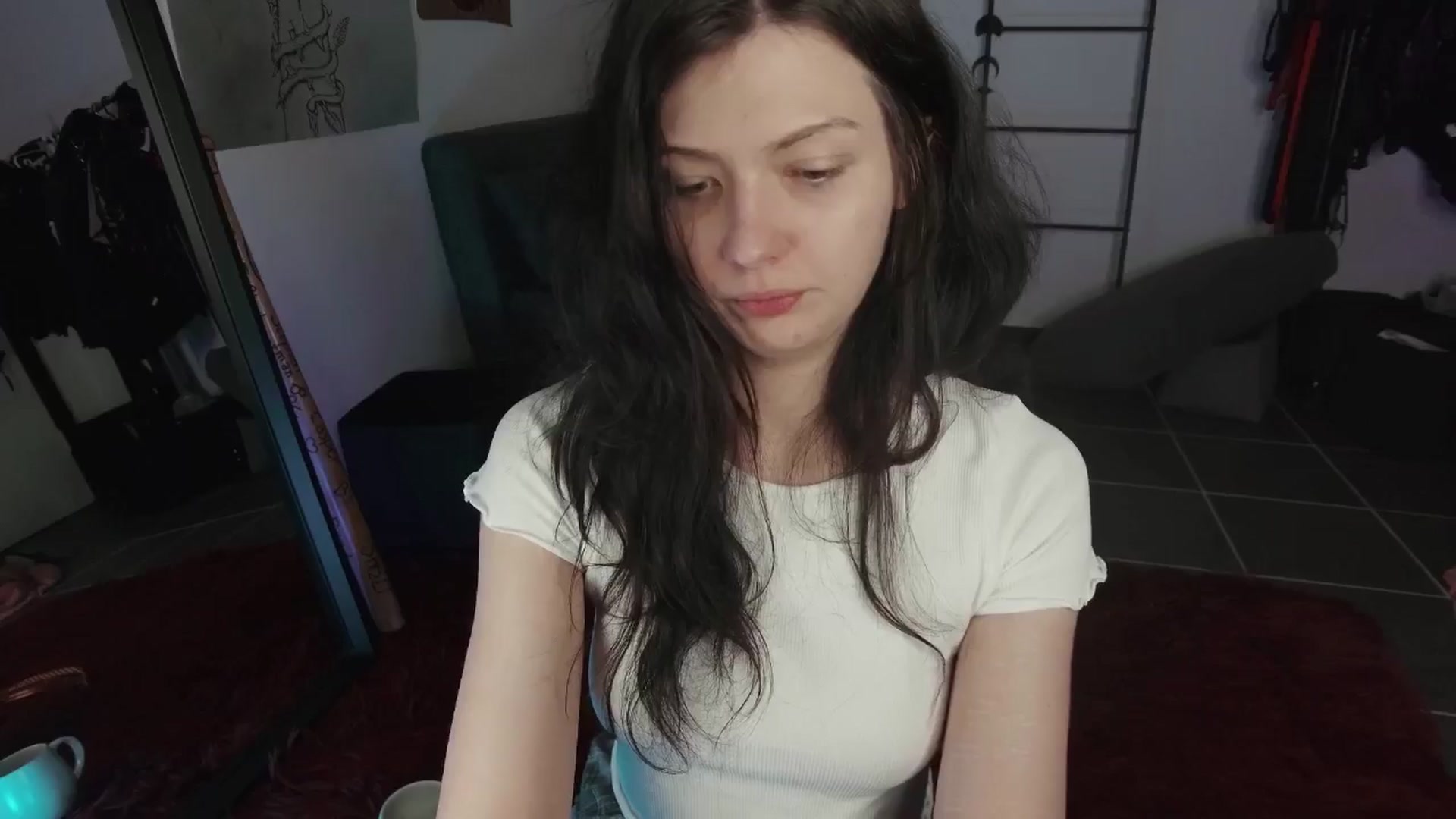 Gallery image thumbnail from RoomToAvoid's myfreecams stream on, 08/23/2024, 06:44 image 1 of 20
