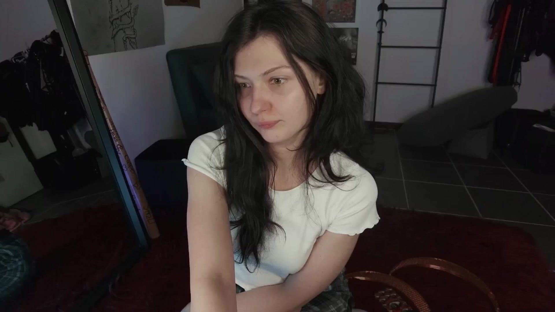 Gallery image thumbnail from RoomToAvoid's myfreecams stream on, 08/23/2024, 06:44 image 12 of 20