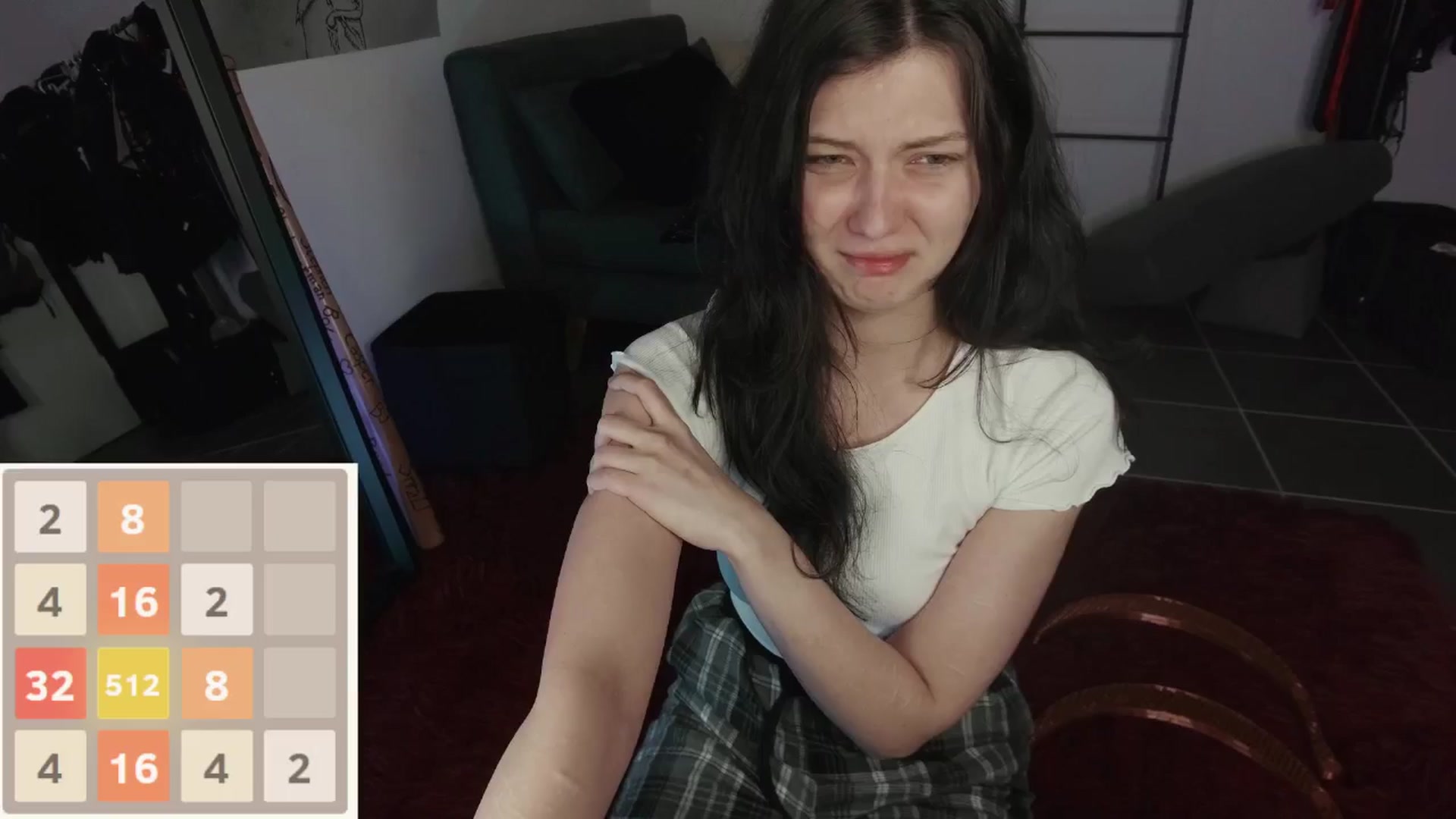 Gallery image thumbnail from RoomToAvoid's myfreecams stream on, 08/23/2024, 08:01 image 1 of 20