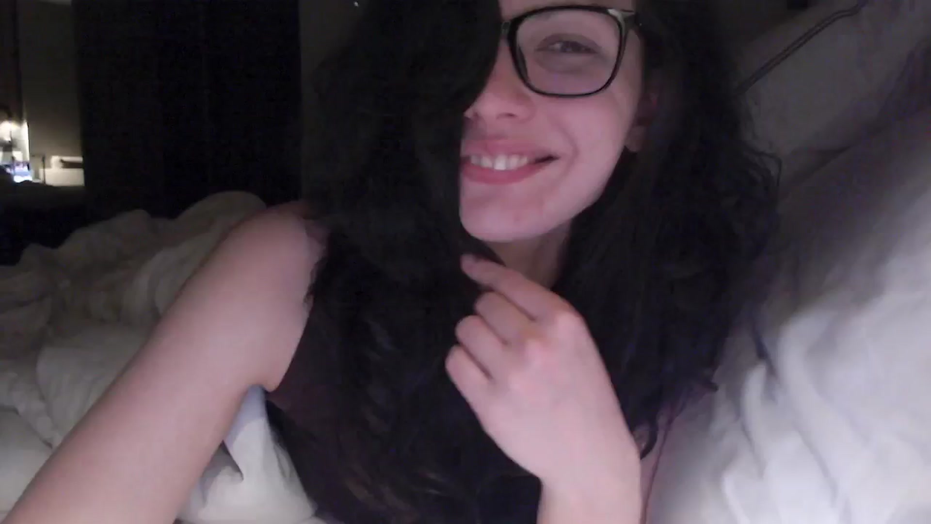 Gallery image thumbnail from RoomToAvoid's myfreecams stream on, 08/29/2024, 19:24 image 4 of 20