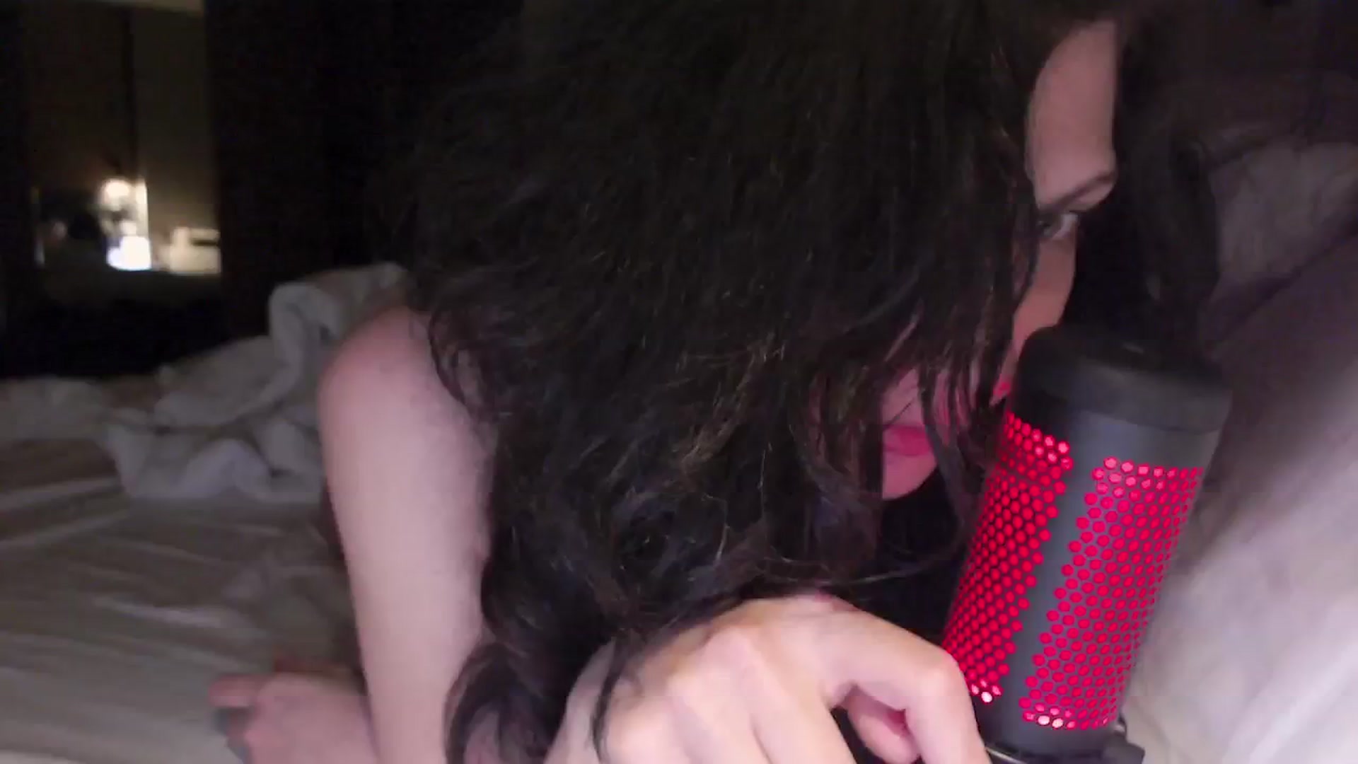 Gallery image thumbnail from RoomToAvoid's myfreecams stream on, 08/29/2024, 19:24 image 14 of 20