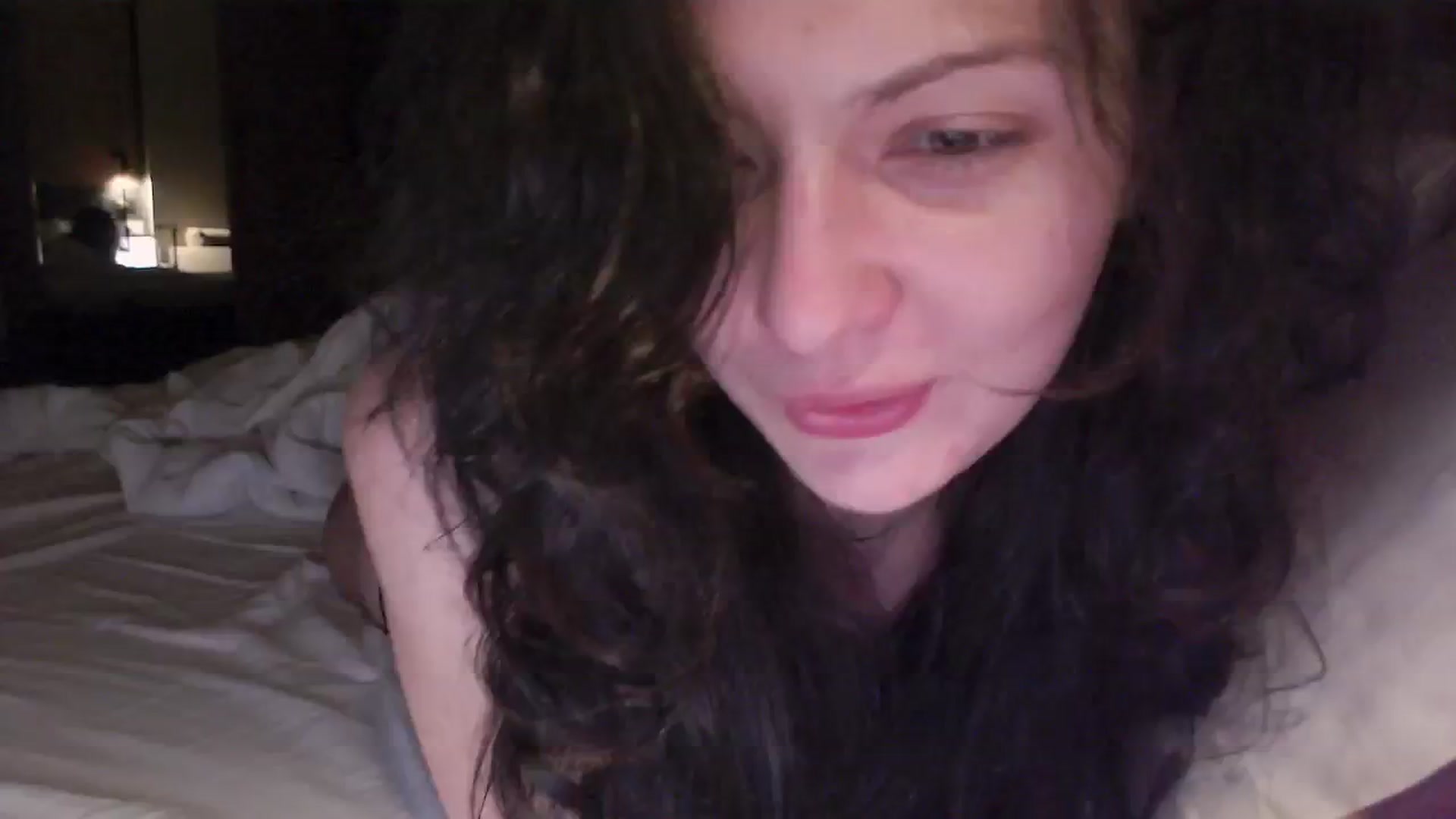 Gallery image thumbnail from RoomToAvoid's myfreecams stream on, 08/29/2024, 19:24 image 13 of 20