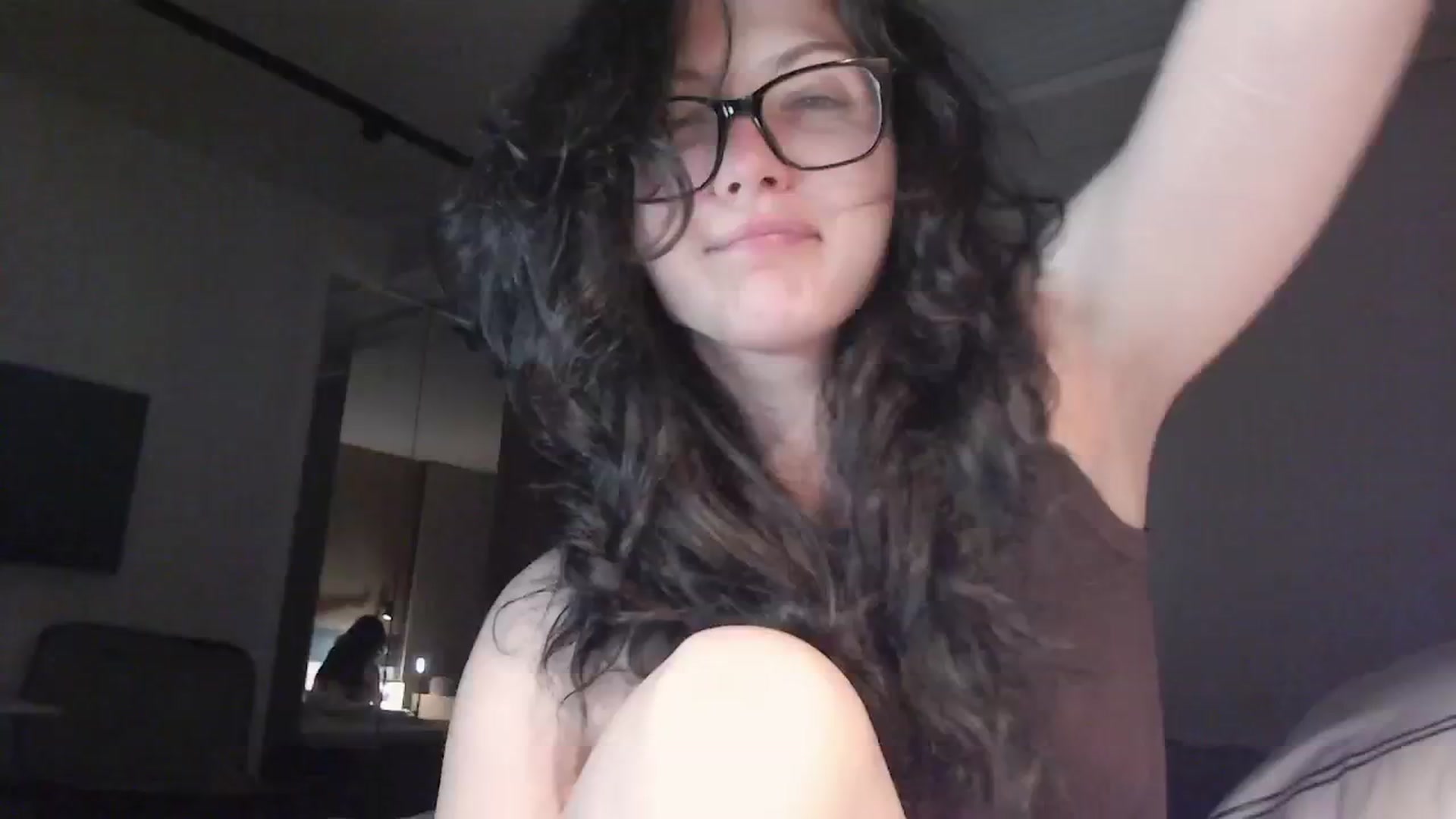 Gallery image thumbnail from RoomToAvoid's myfreecams stream on, 08/29/2024, 19:55 image 4 of 20