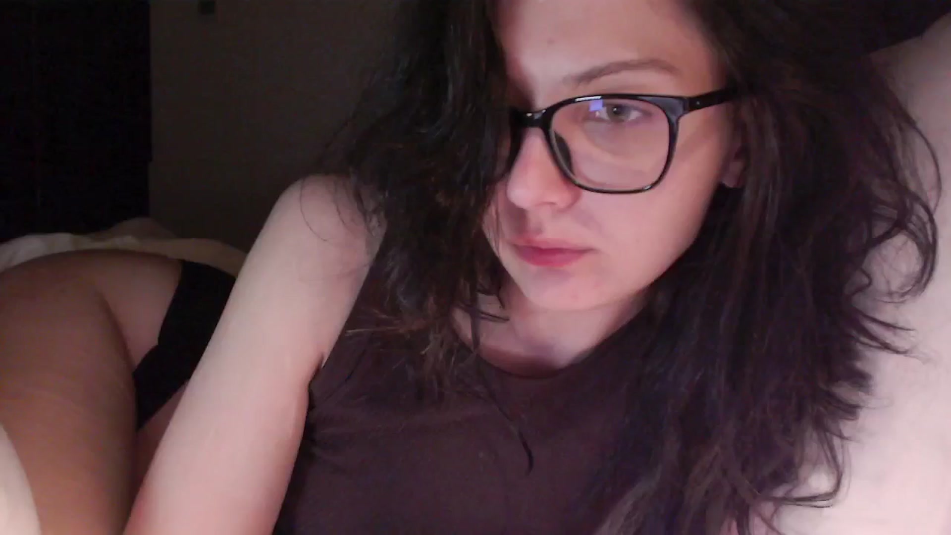 Gallery image thumbnail from RoomToAvoid's myfreecams stream on, 08/29/2024, 19:55 image 19 of 20