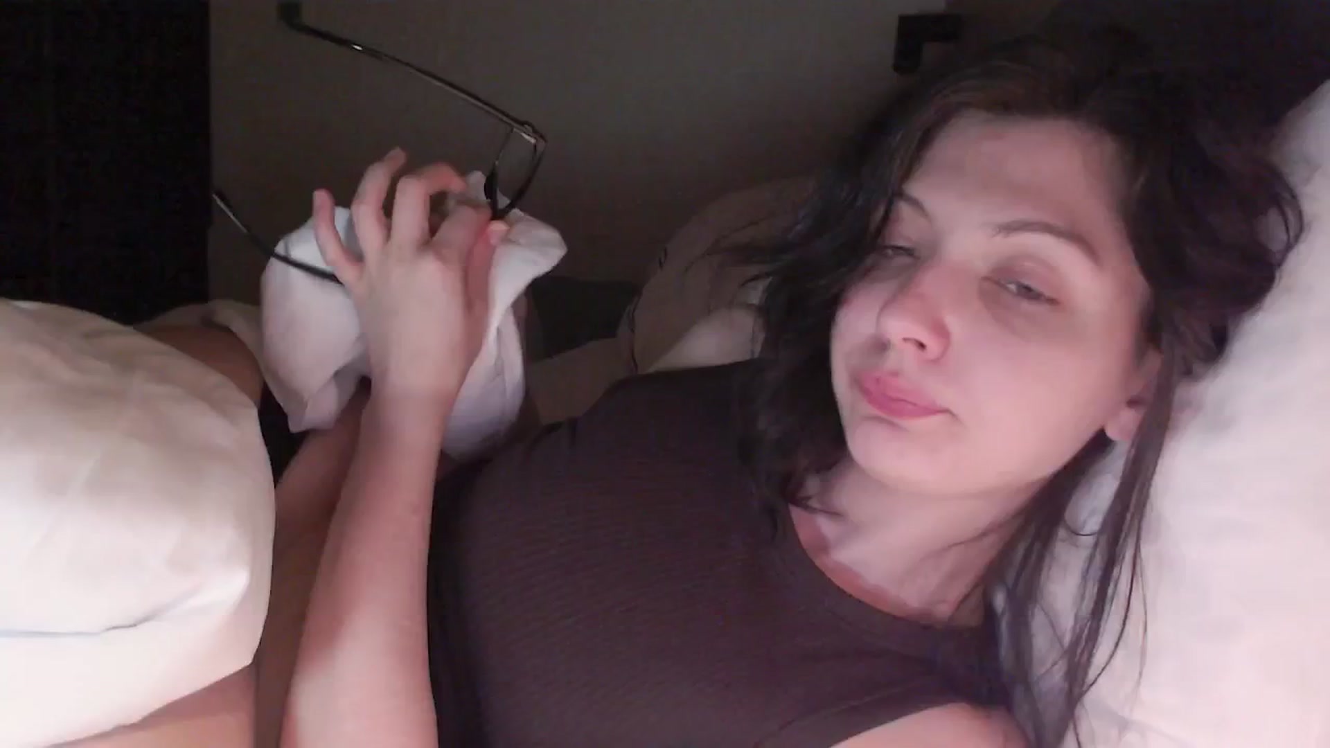 Gallery image thumbnail from RoomToAvoid's myfreecams stream on, 08/29/2024, 19:55 image 17 of 20