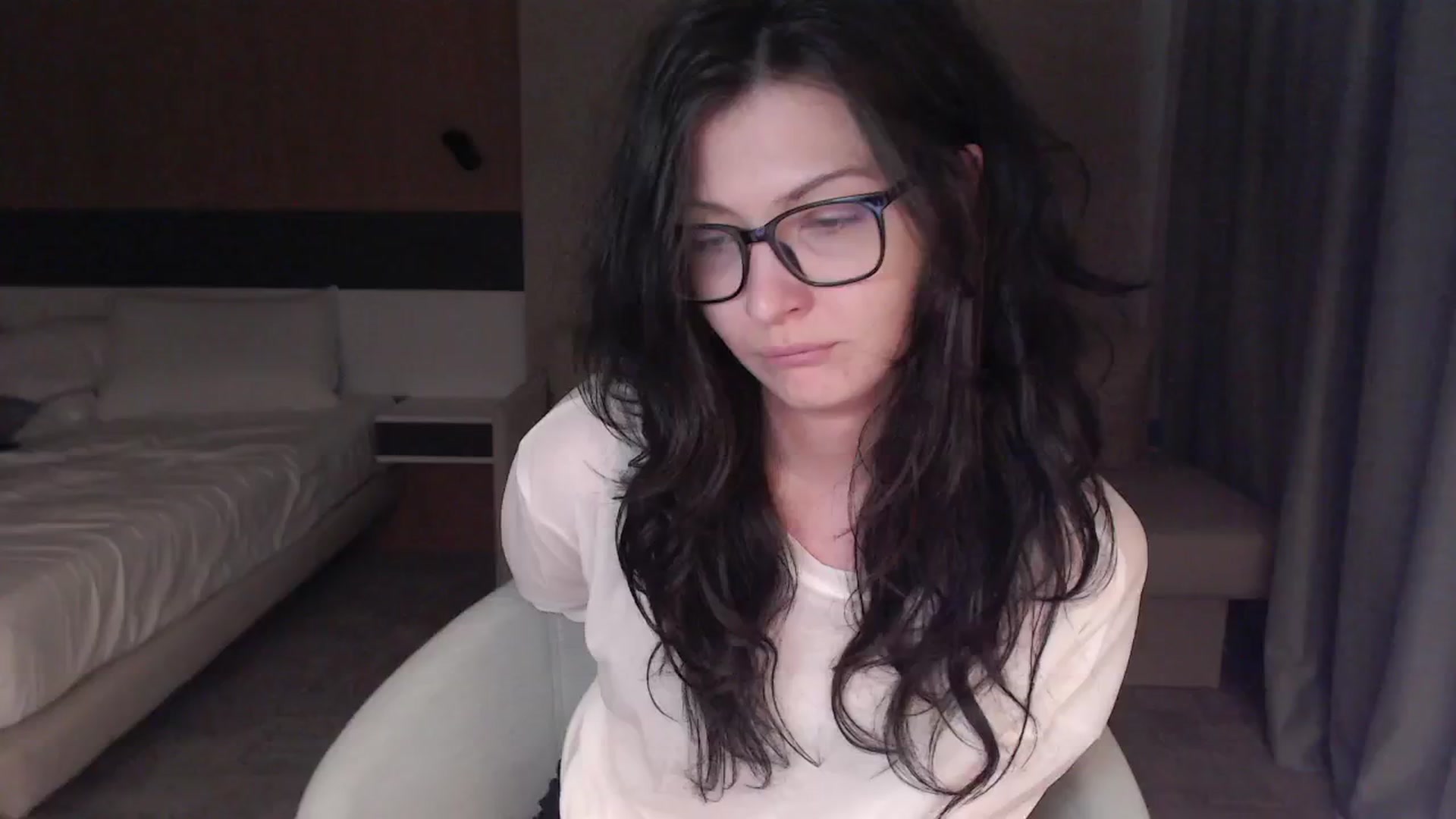 Gallery image thumbnail from RoomToAvoid's myfreecams stream on, 08/31/2024, 16:31 image 7 of 20