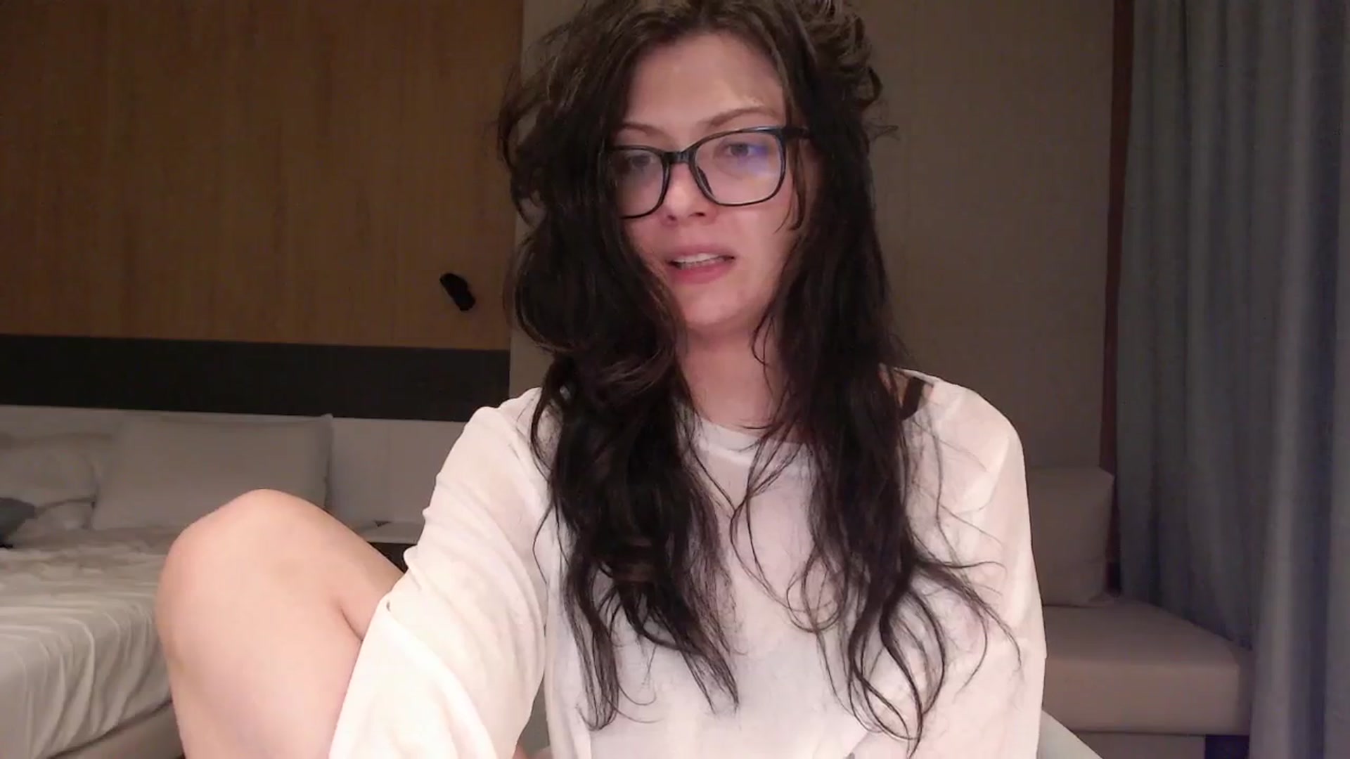 Gallery image thumbnail from RoomToAvoid's myfreecams stream on, 08/31/2024, 17:21 image 20 of 20