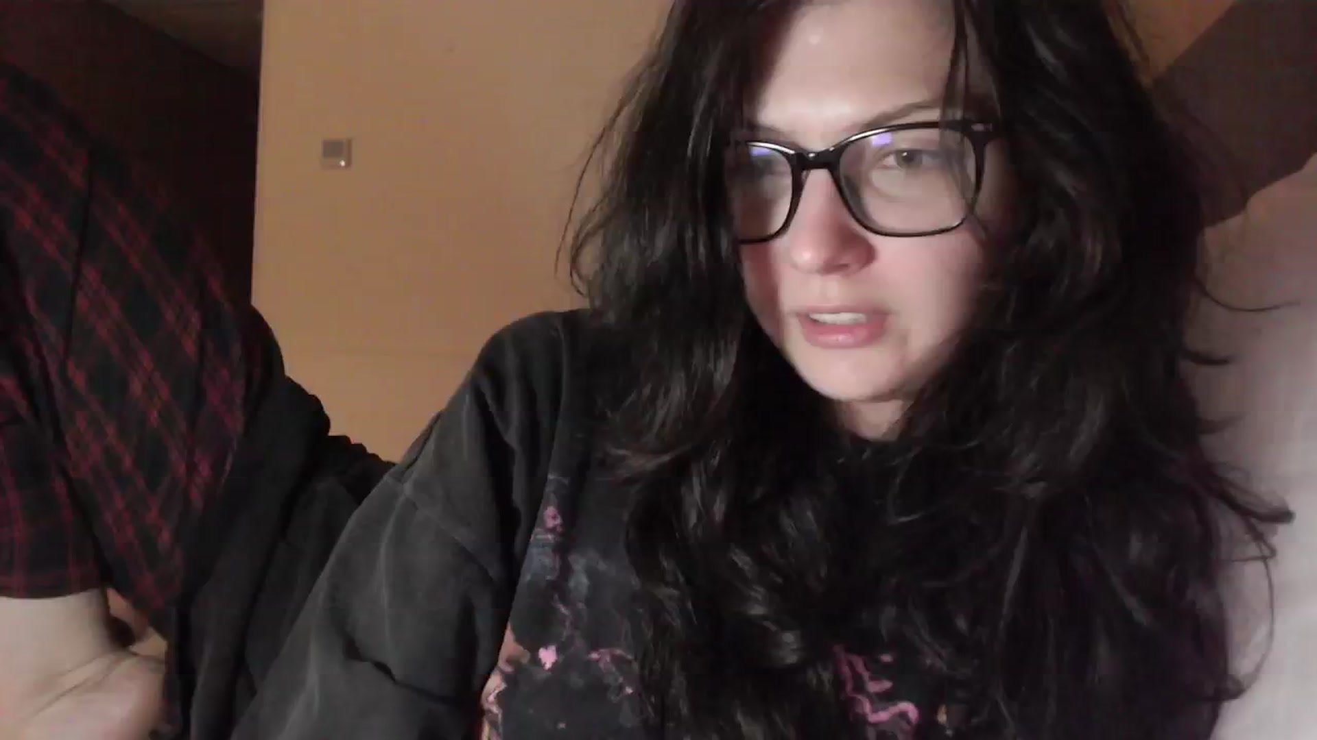 Gallery image thumbnail from RoomToAvoid's myfreecams stream on, 08/31/2024, 18:58 image 4 of 20