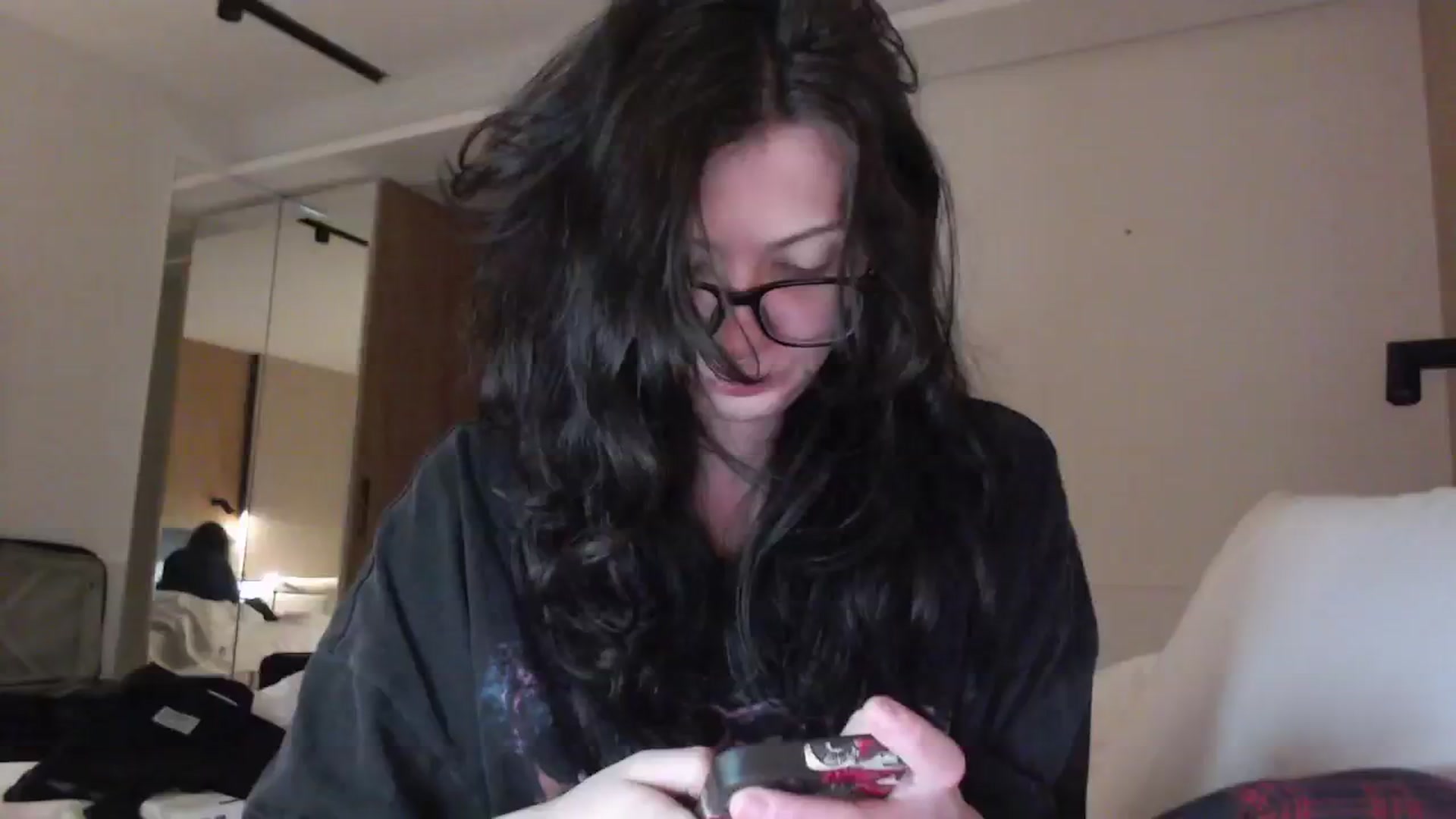 Gallery image thumbnail from RoomToAvoid's myfreecams stream on, 08/31/2024, 18:58 image 1 of 20