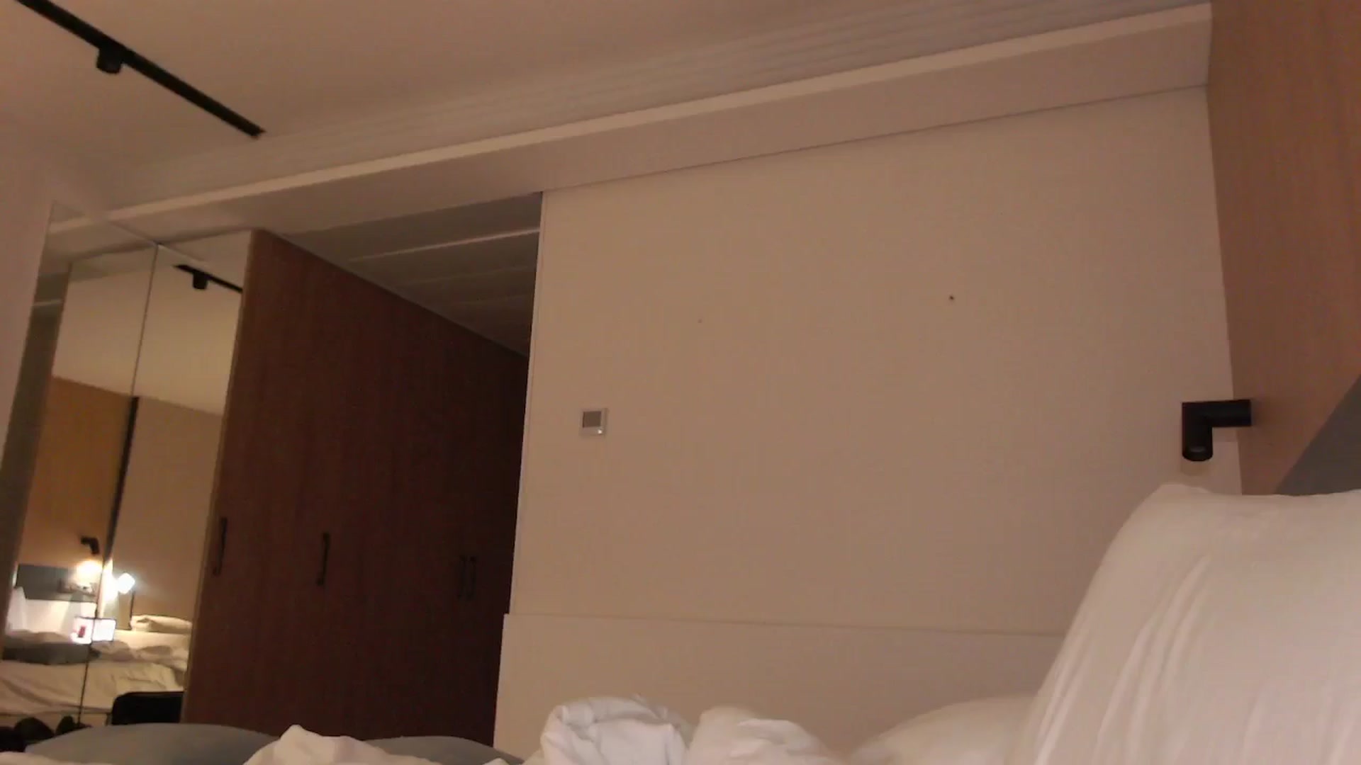 Gallery image thumbnail from RoomToAvoid's myfreecams stream on, 08/31/2024, 20:31 image 20 of 20