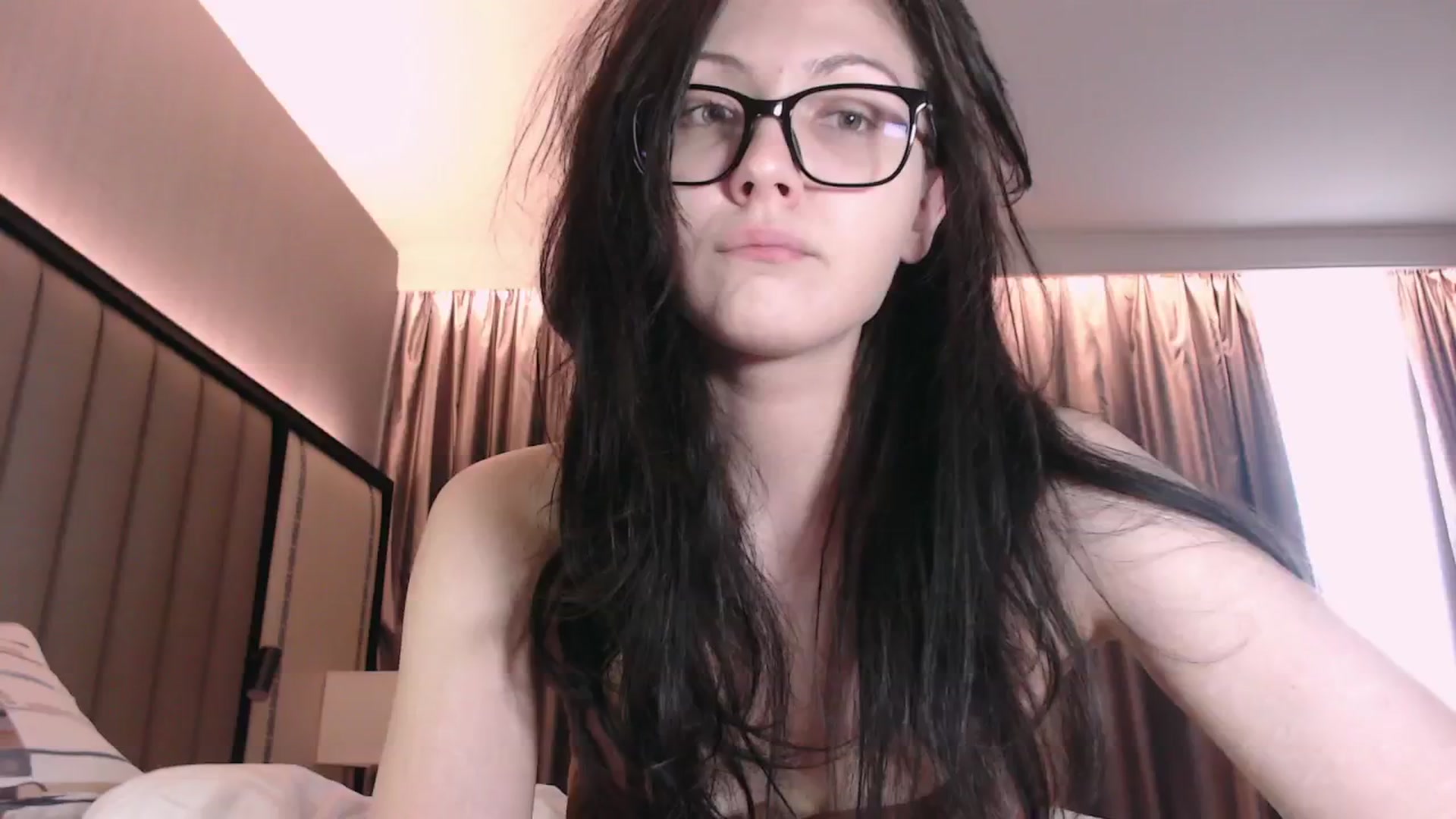 Gallery image thumbnail from RoomToAvoid's myfreecams stream on, 09/03/2024, 16:28 image 1 of 20