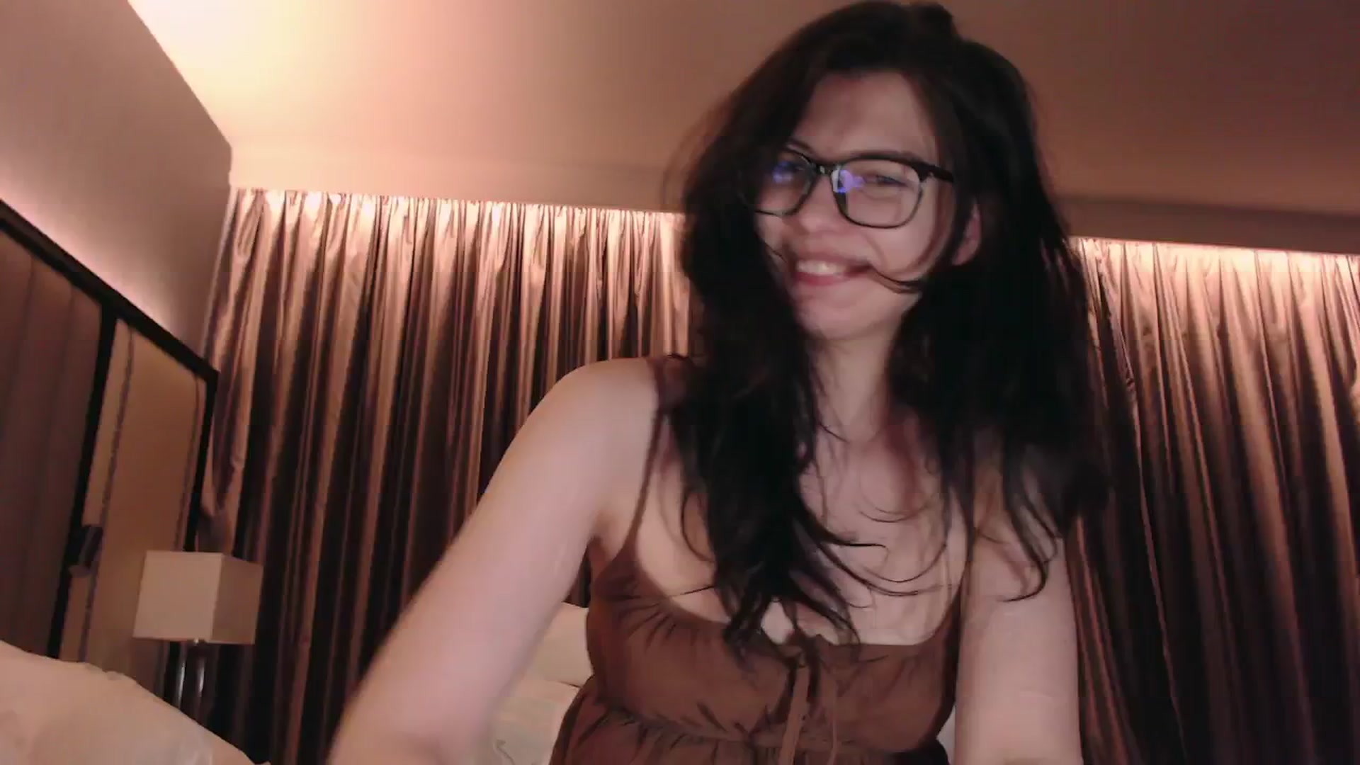 Gallery image thumbnail from RoomToAvoid's myfreecams stream on, 09/03/2024, 20:47 image 7 of 20