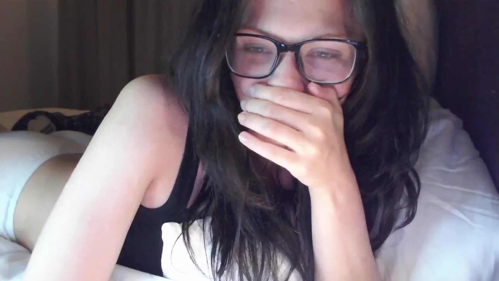 Gallery image thumbnail from RoomToAvoid's myfreecams stream on, 09/11/2024, 23:18 image 5 of 20