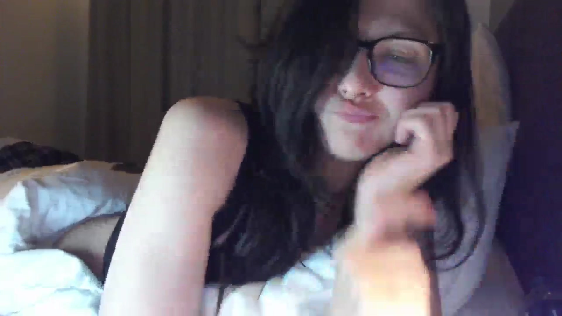 Gallery image thumbnail from RoomToAvoid's myfreecams stream on, 09/11/2024, 23:18 image 7 of 20